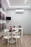 Plebiscito Home Holidays: stijlvol appartement in hartje Napels - thumbnail 5