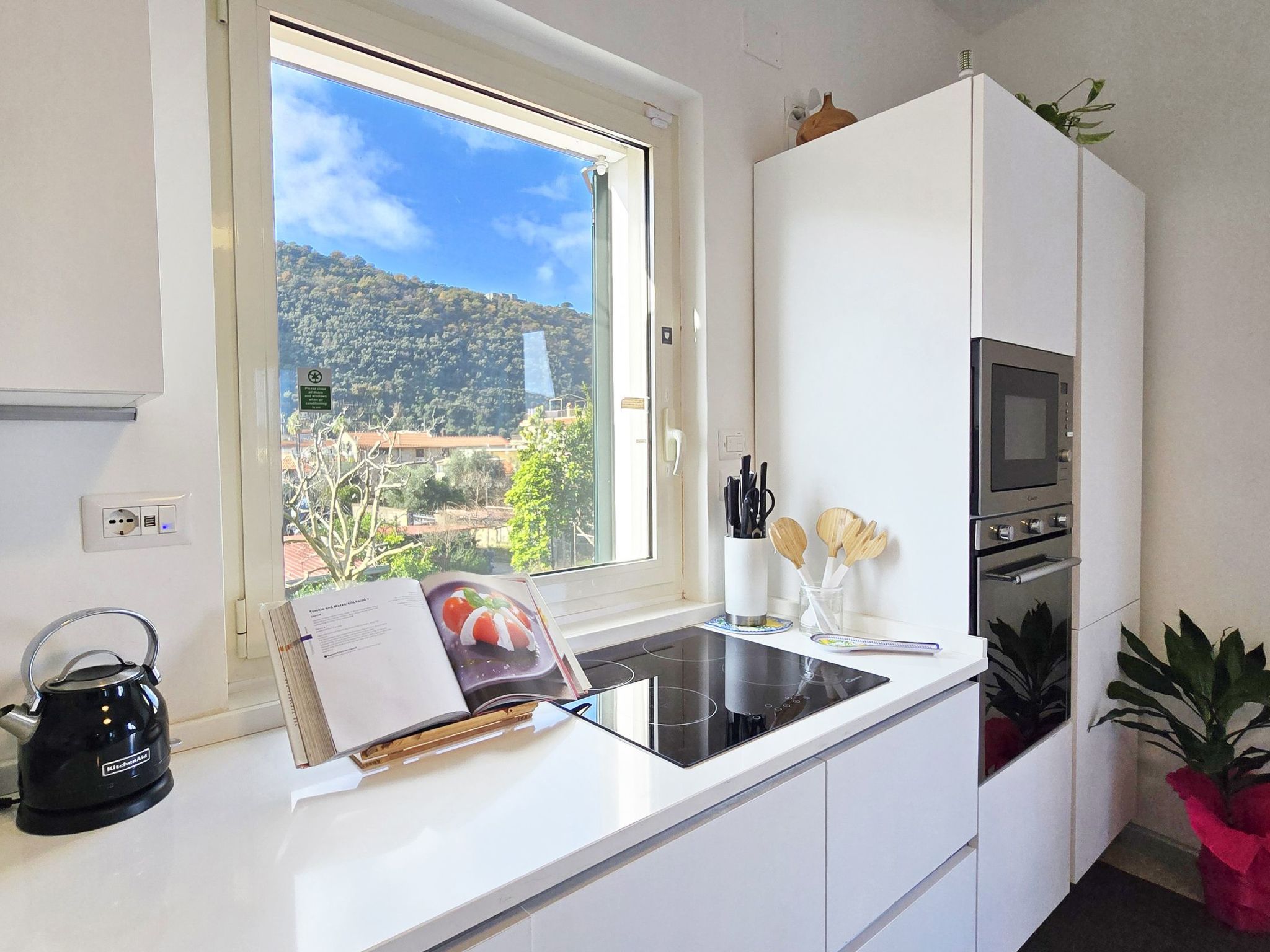 Familienwohnung mit Privatparkplatz-Drinnen