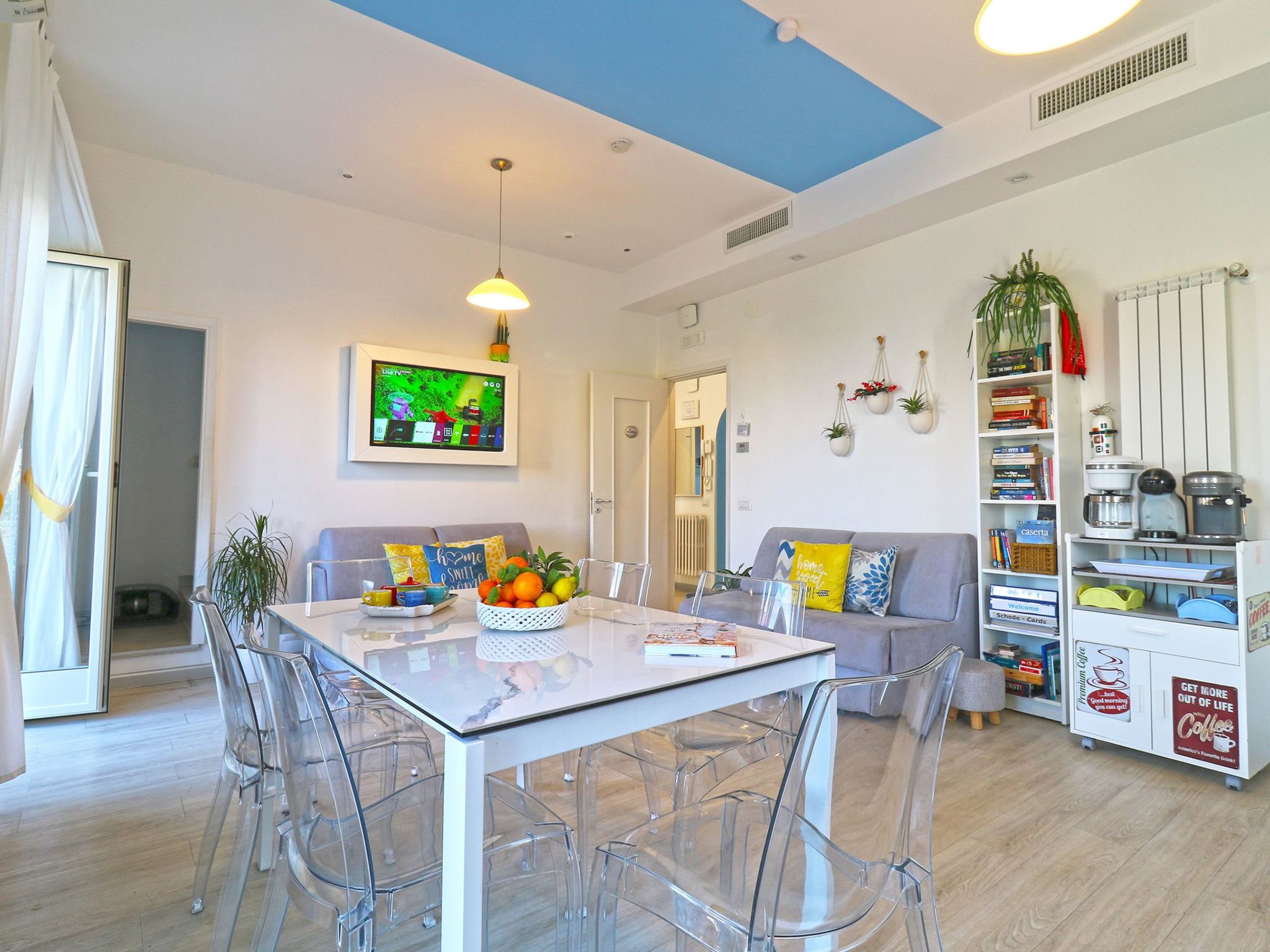 Familienwohnung mit Privatparkplatz-Drinnen