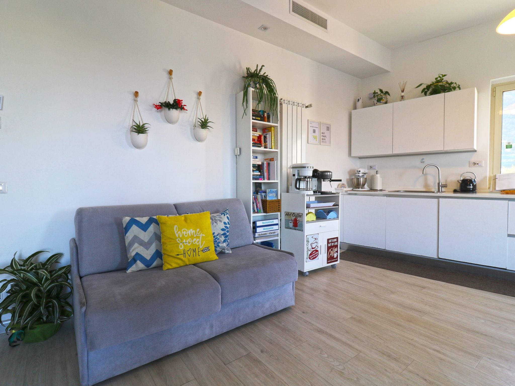 Familienwohnung mit Privatparkplatz-Drinnen