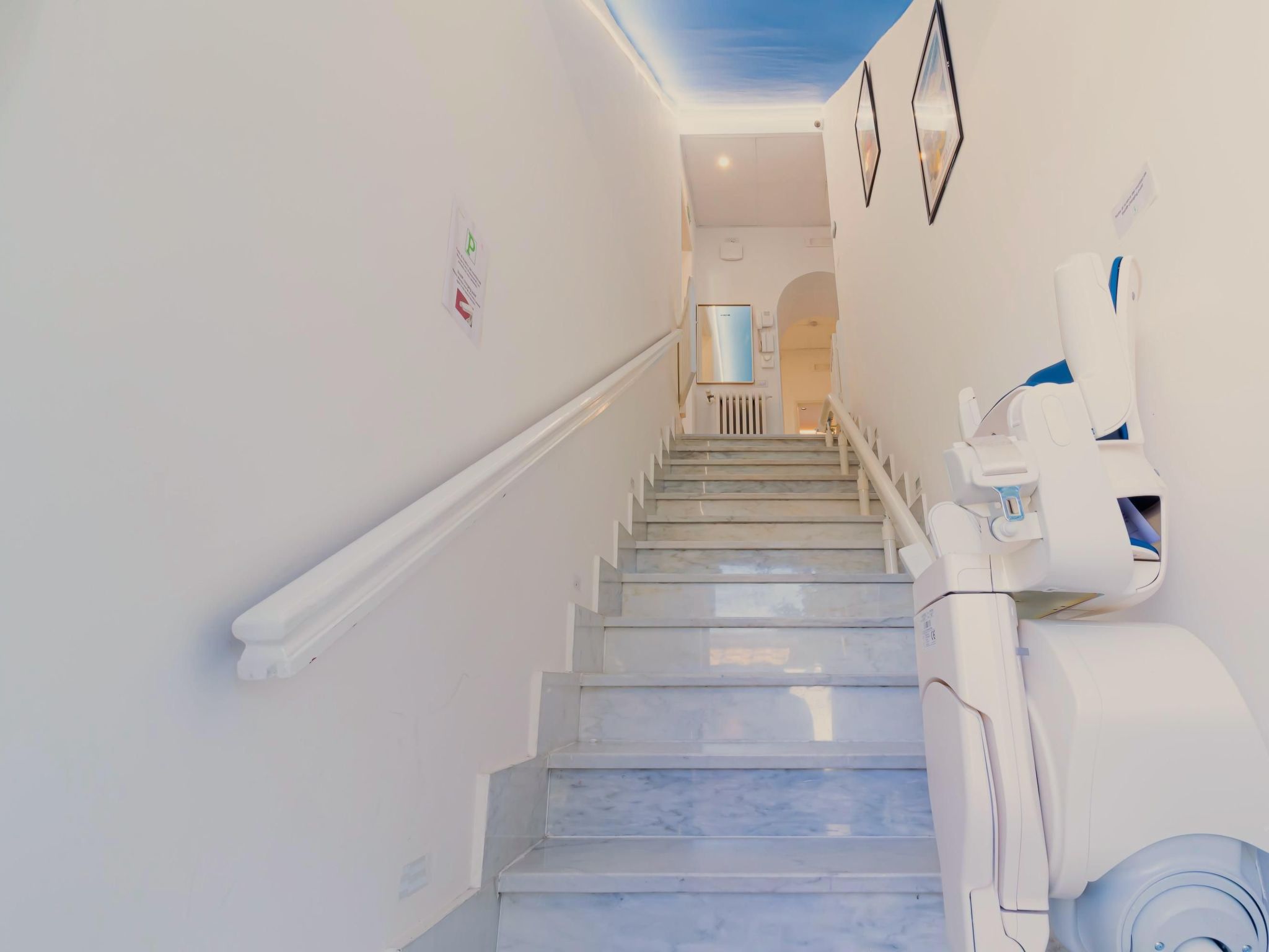 Familienwohnung mit Privatparkplatz-Drinnen