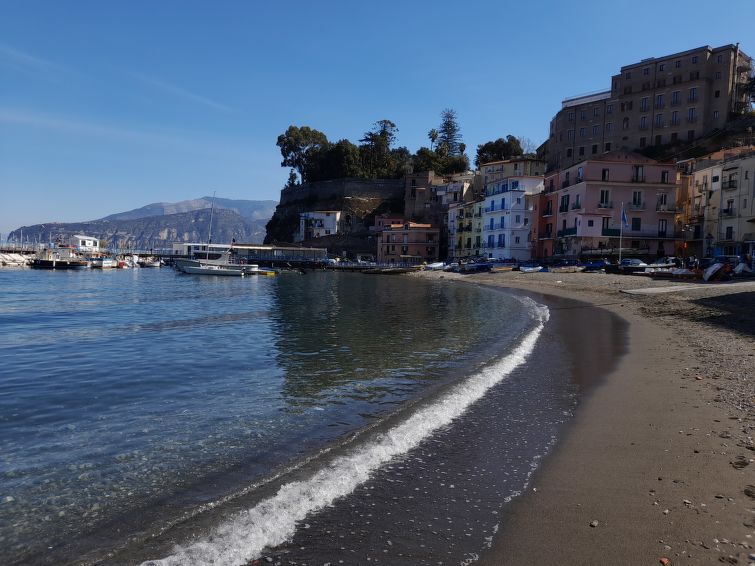 Sorrento Shore Apartment in Sorrento