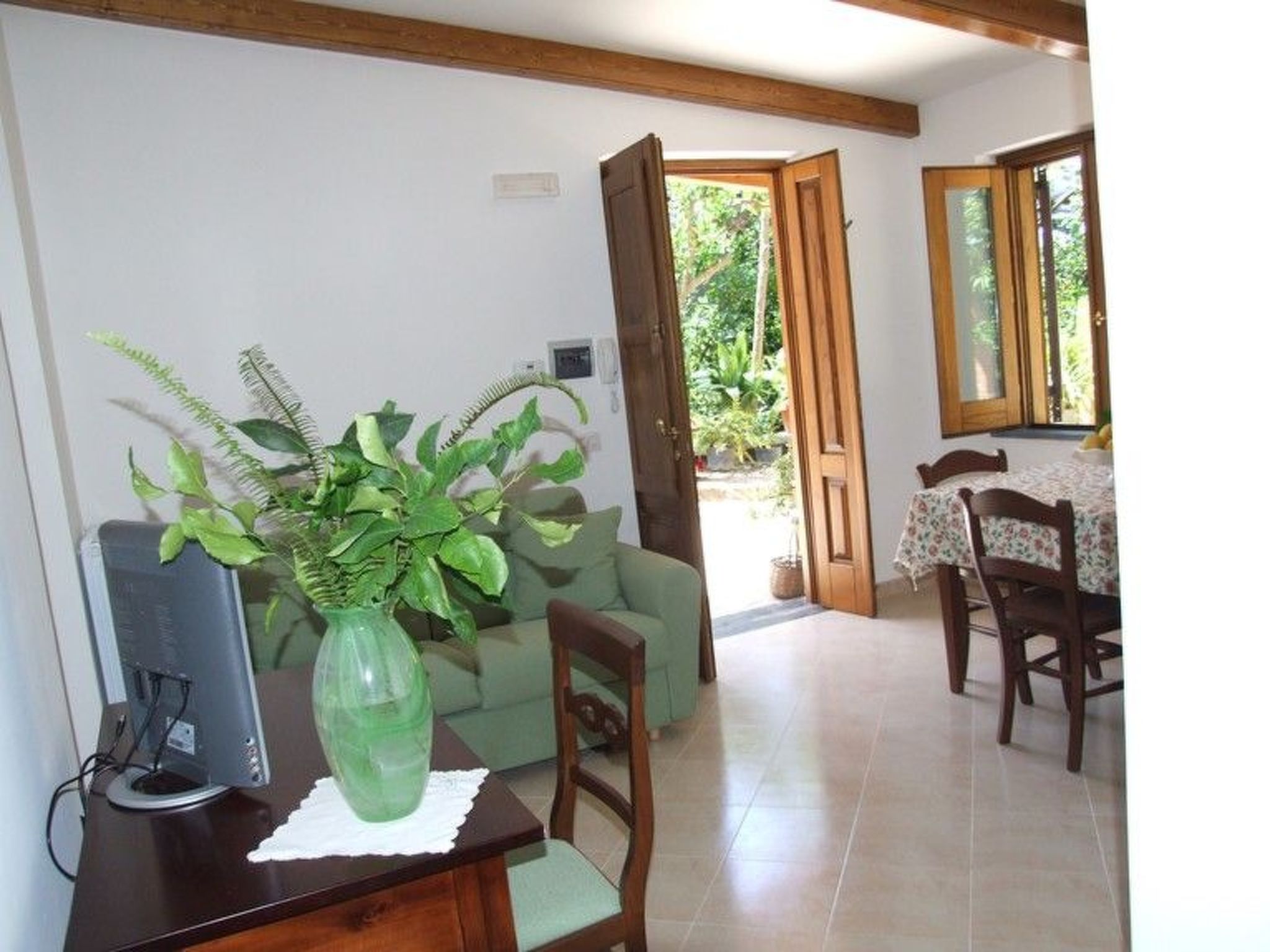 Photo of Wohnung 'Ivy' mit privatem Garten