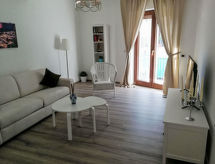 Lucyhome