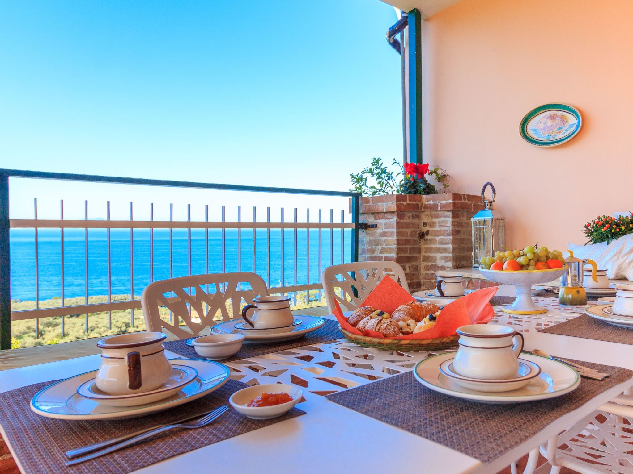 'Casa Fiorita' mit Wasserblick