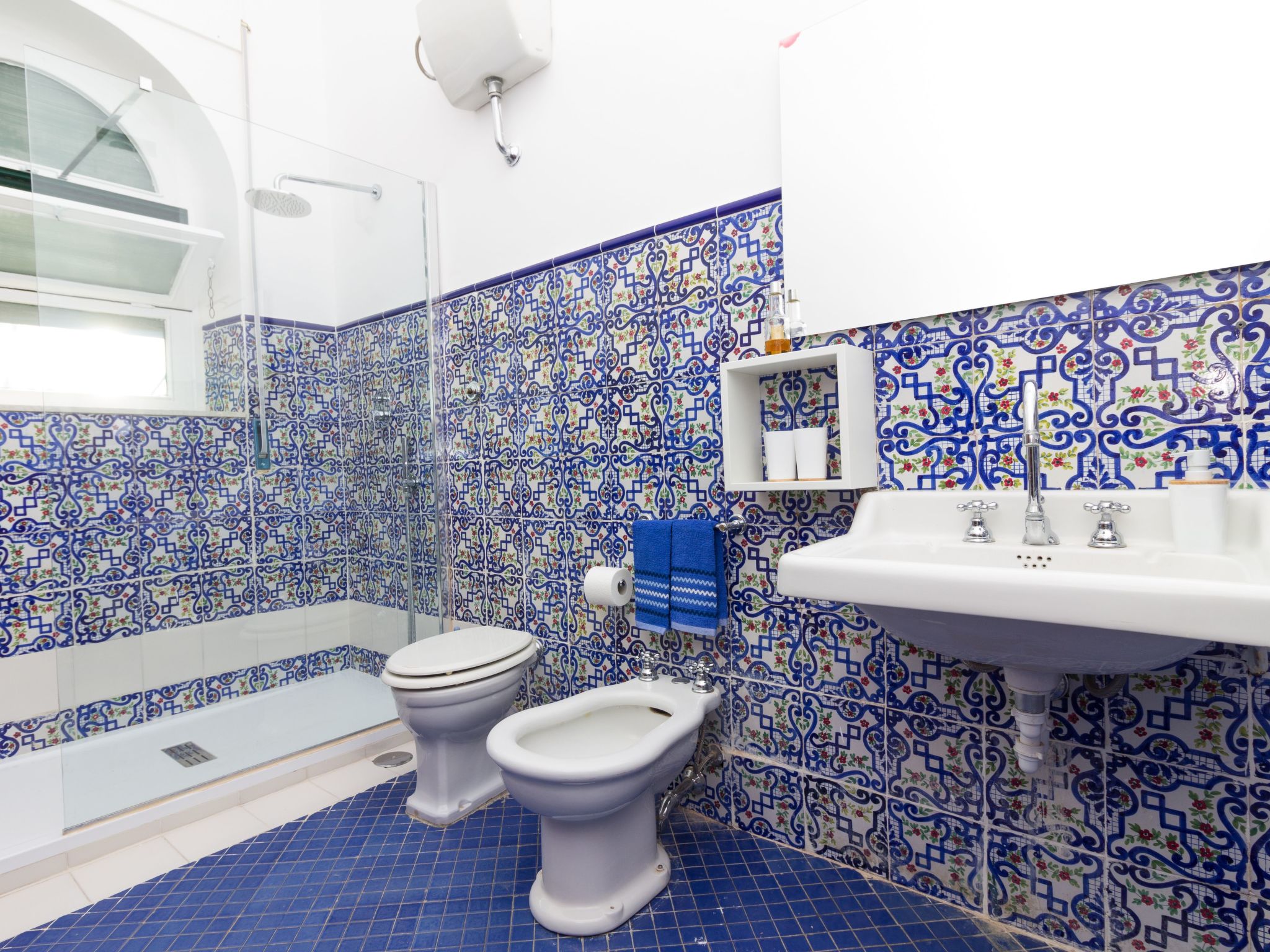 'Casa Fiorita' mit Wasserblick-Image-tags.info