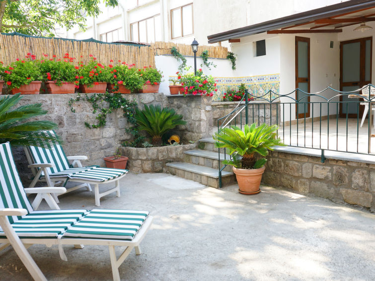 Search and Stay destination Massa Lubrense, Campania - Italy from AU$ 186. Casa Dolce Casa