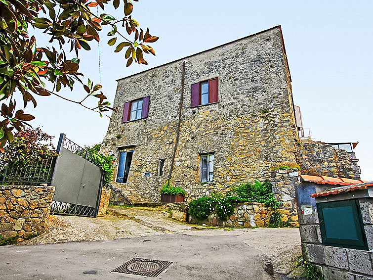 Vakantiehuis met open haard en zeezicht in Massa Lubrense in Massa Lubrense