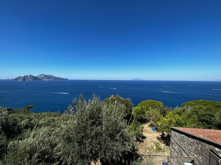 Don Luigino - Capri view