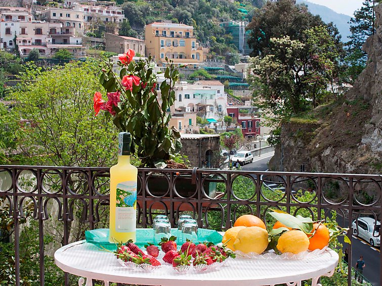 Positano accommodation city breaks for rent in Positano apartments to rent in Positano holiday homes to rent in Positano