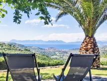 Chalet Panorama met infinitypool en uitzicht op de Cilento - thumbnail 1