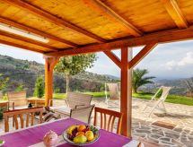 Chalet Panorama met infinitypool en uitzicht op de Cilento - thumbnail 2