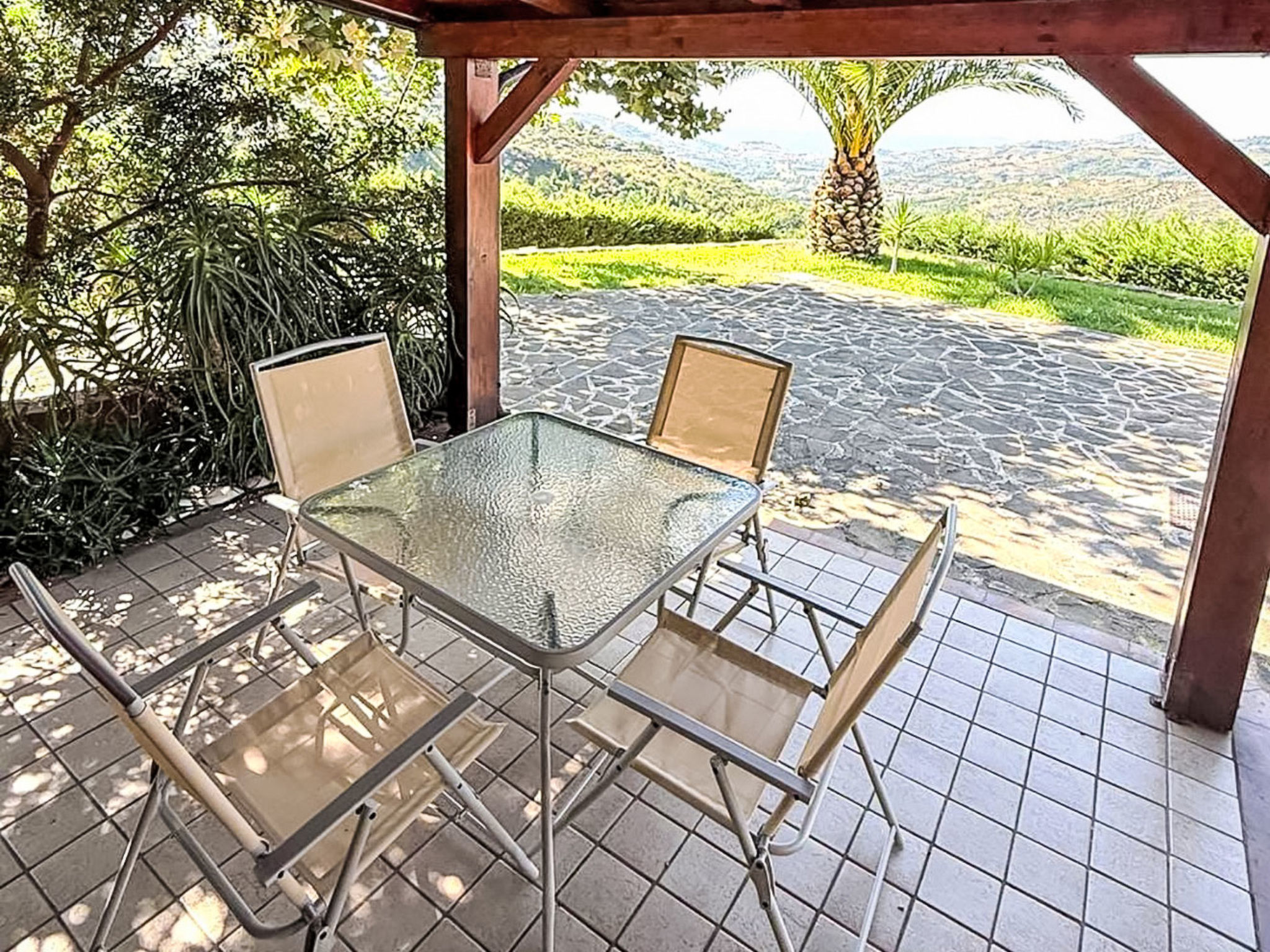 Chalet 'Panorama' mit Infinity-Pool - Buiten