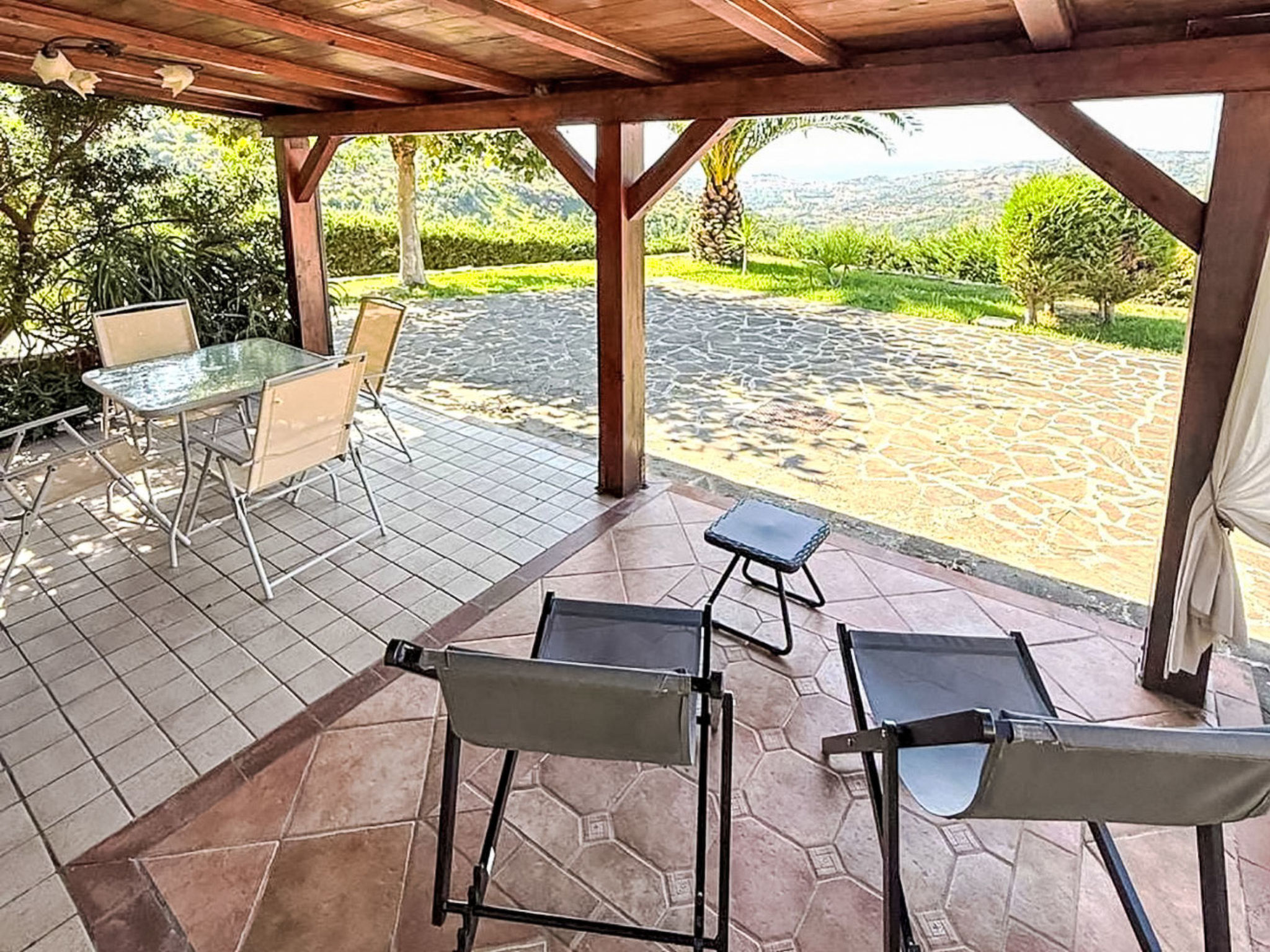 Chalet 'Panorama' mit Infinity-Pool - Buiten