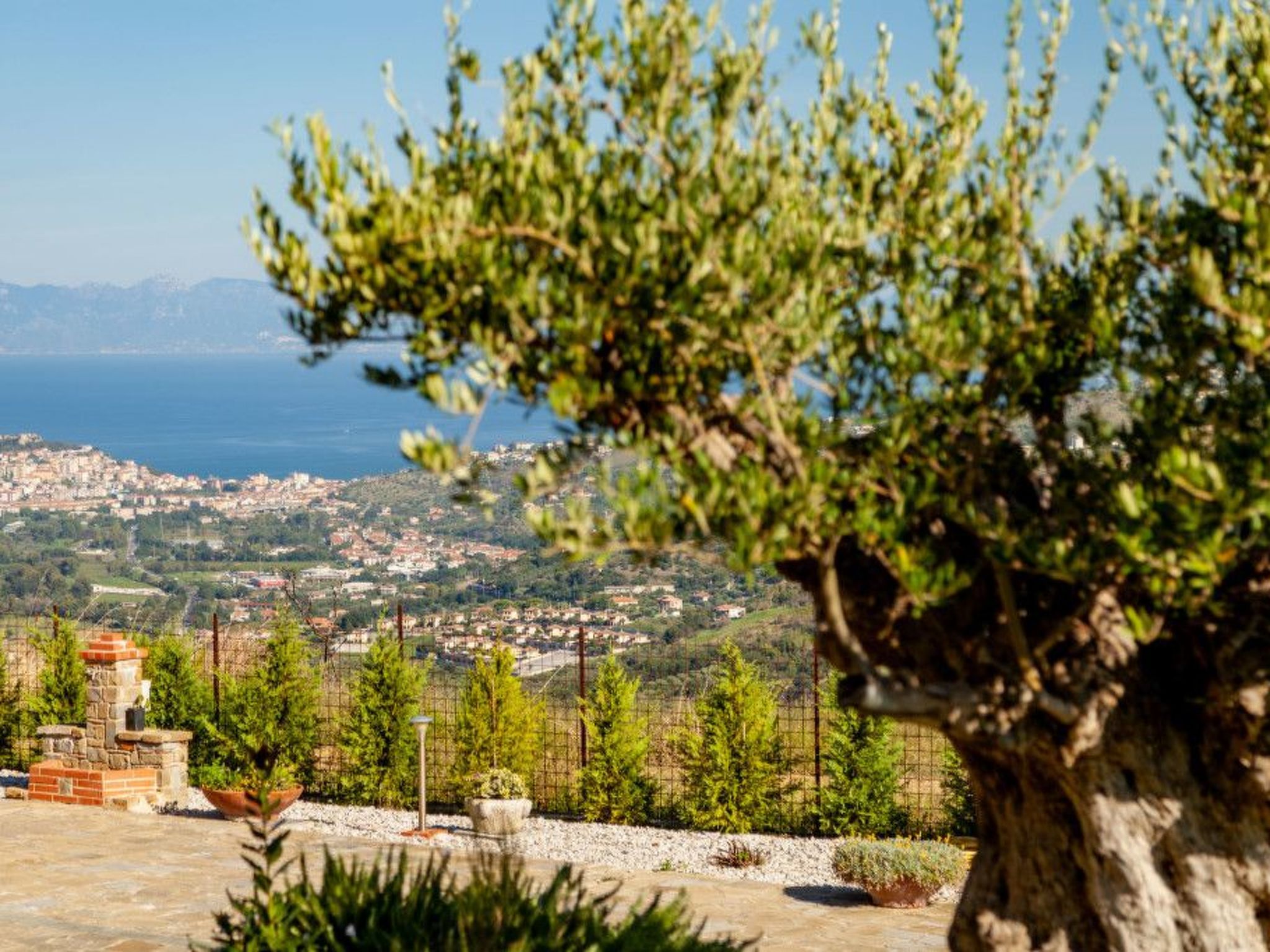 Chalet 'Panorama' mit Infinity-Pool-Binnen