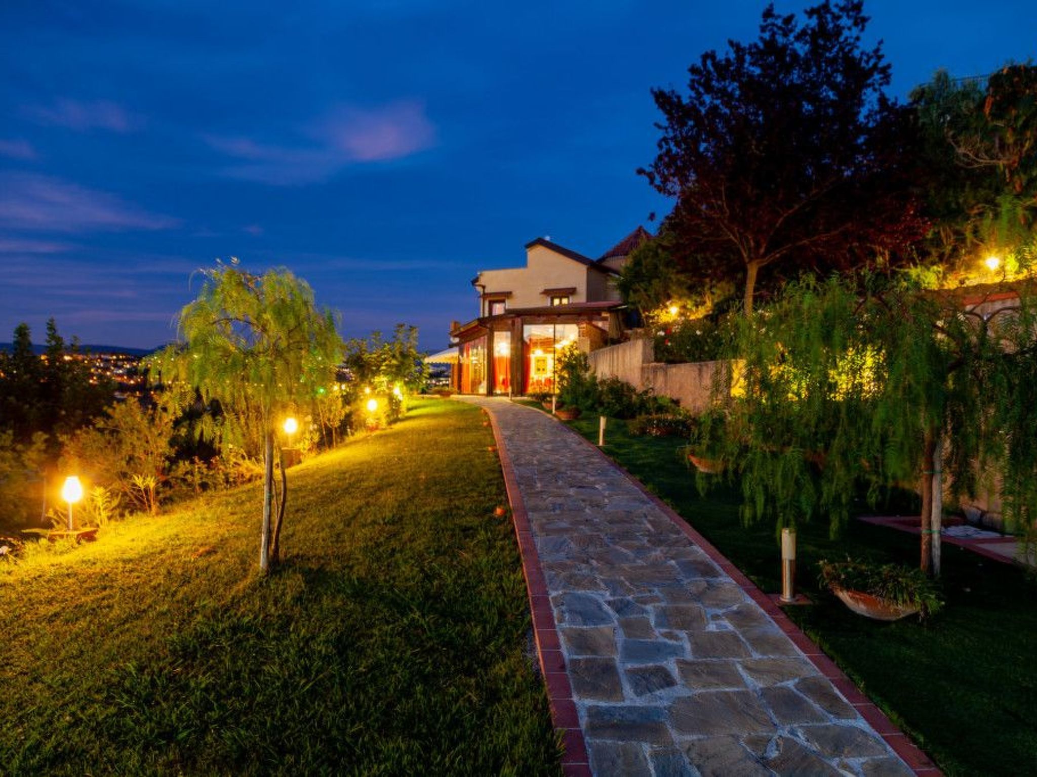 'Granatapfel' mit Pool-Binnen