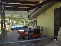 Ruim appartement in Caprioli met tuin, terras en weids uitzicht op de bergen - thumbnail 5