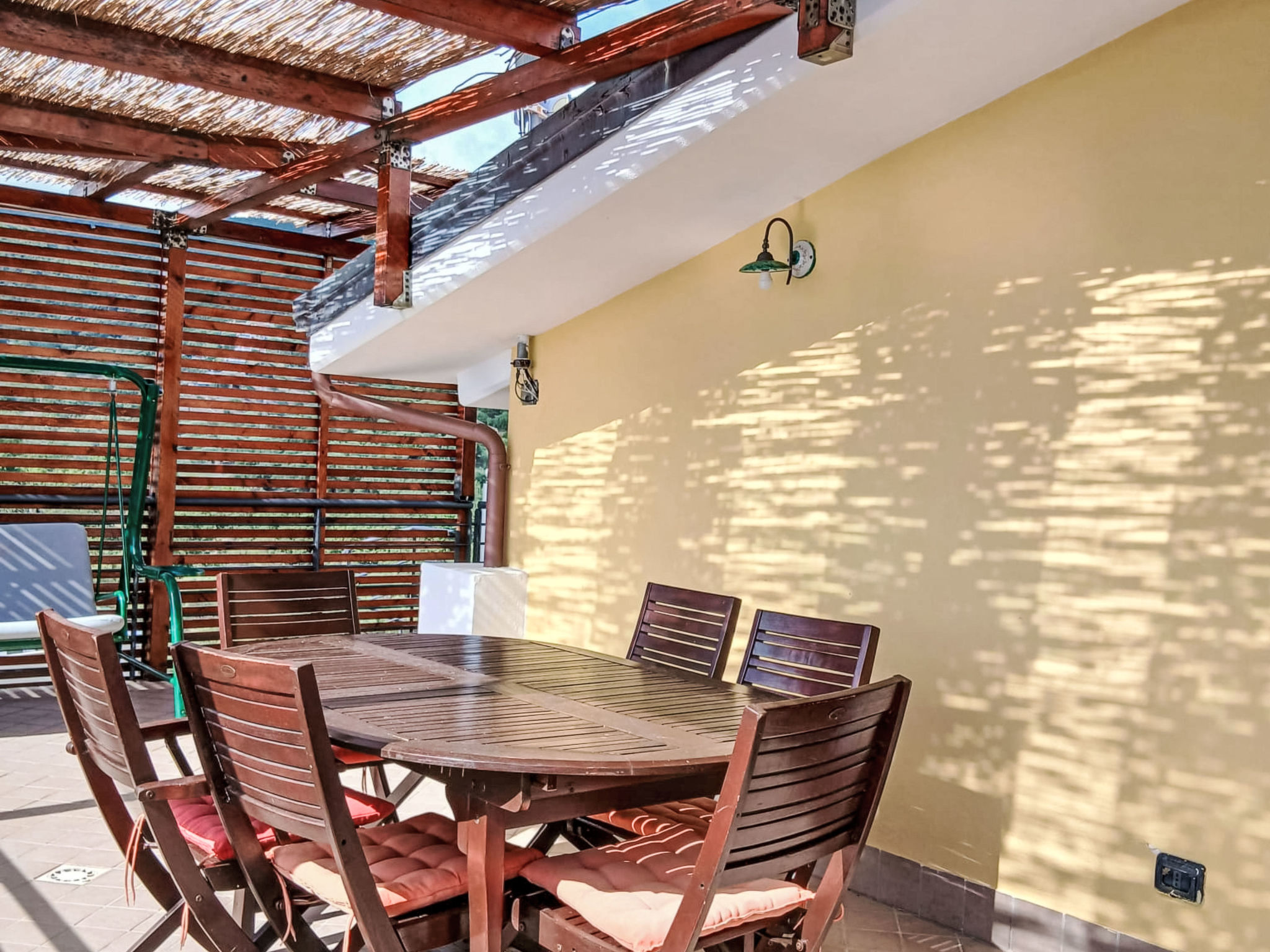 Appartement in Caprioli mit Garten, Terrasse und Grill