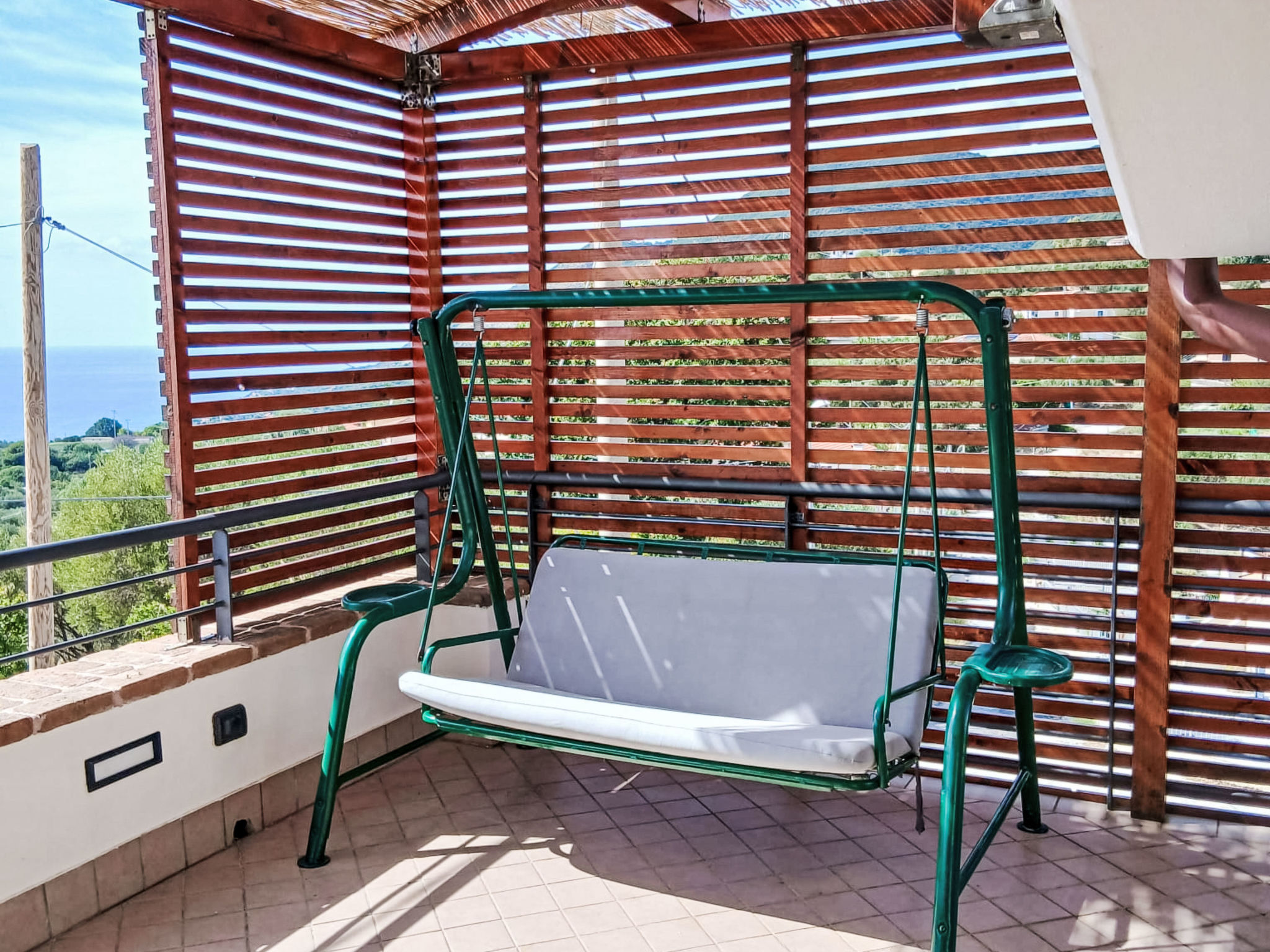 Appartement in Caprioli mit Garten, Terrasse und Grill