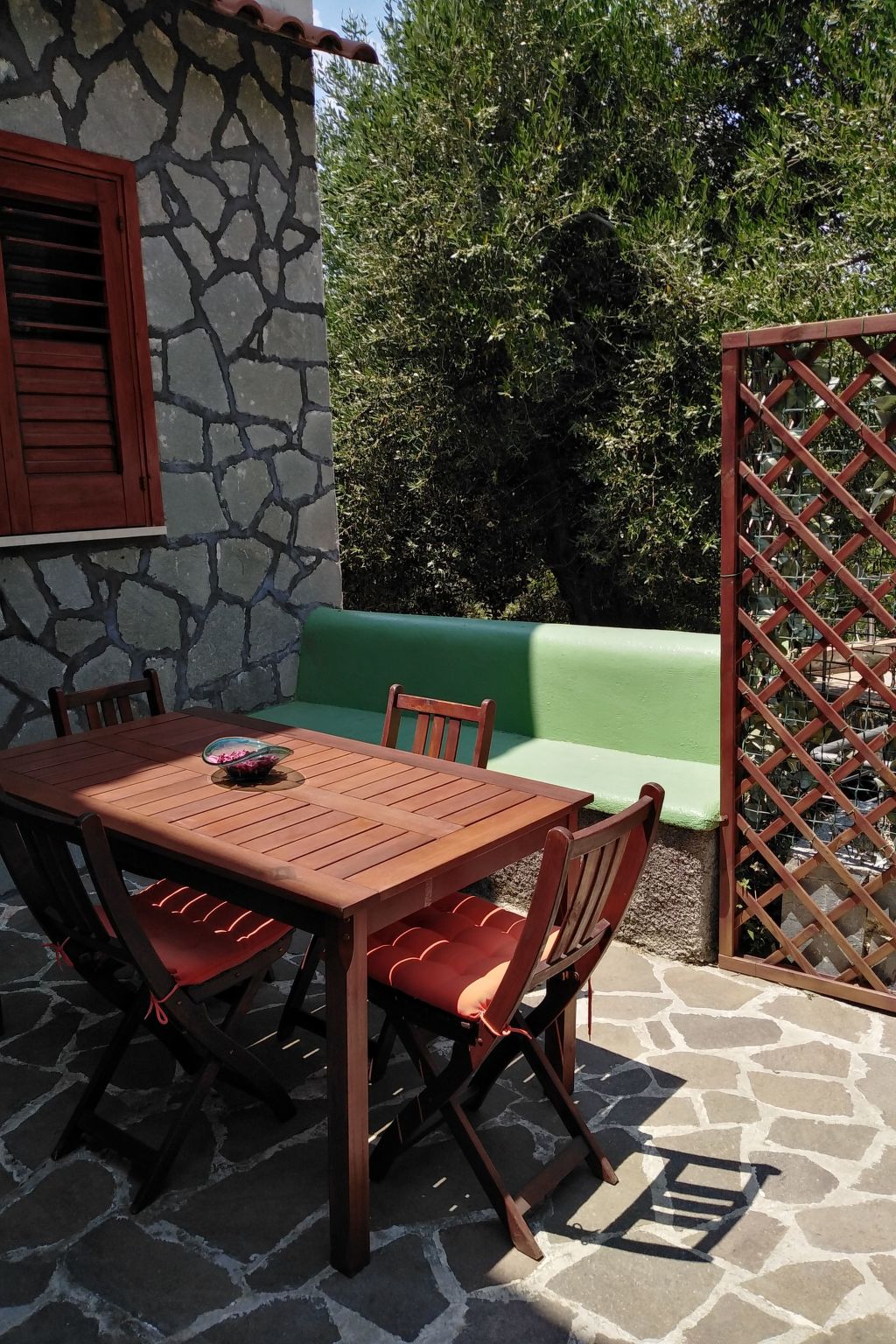 Strandnahe Ferienwohnung mit Garten und Grill-Binnen