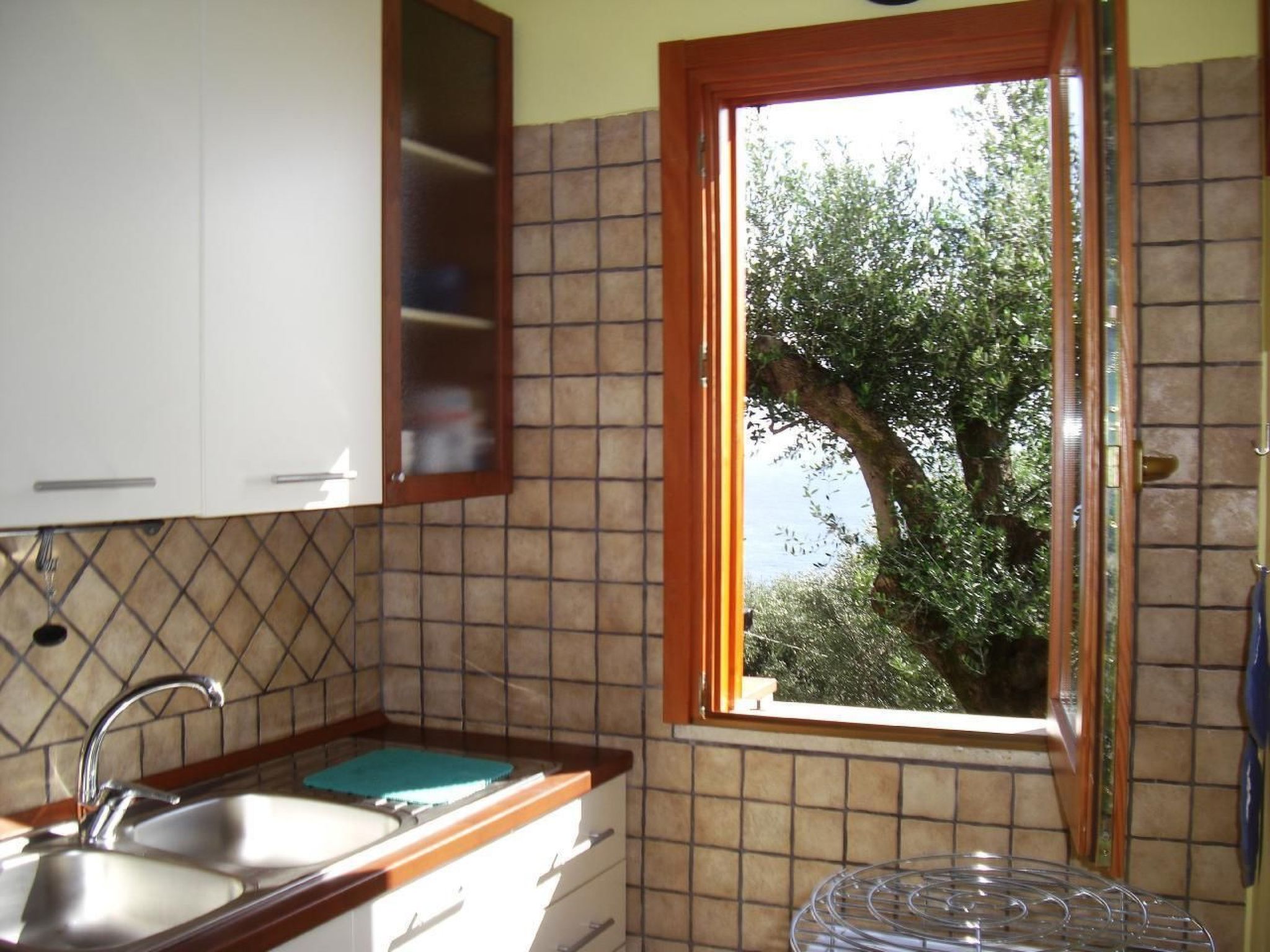 Strandnahe Ferienwohnung mit Garten und Grill-Binnen