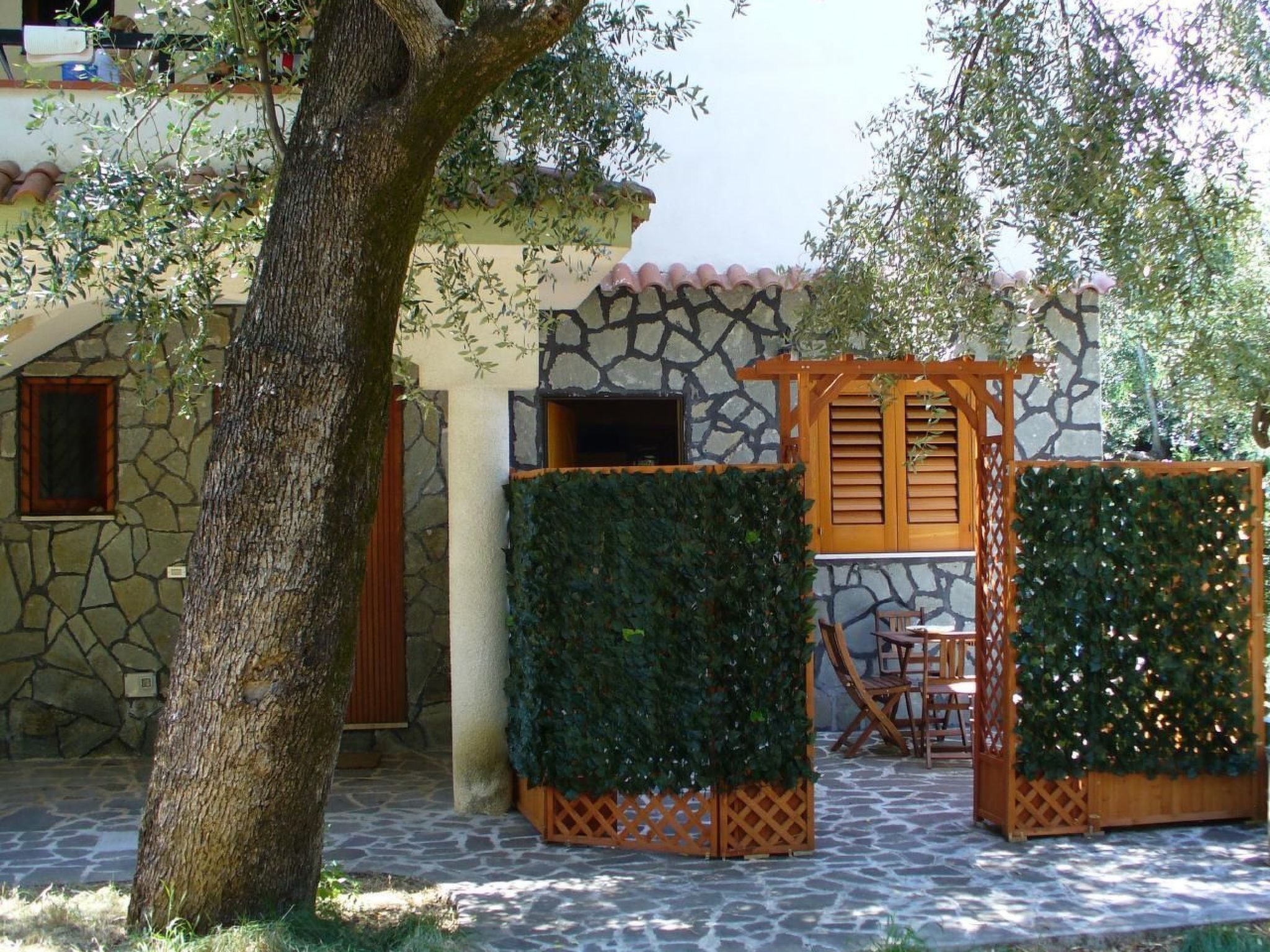 Strandnahe Ferienwohnung mit Garten und Grill-Binnen