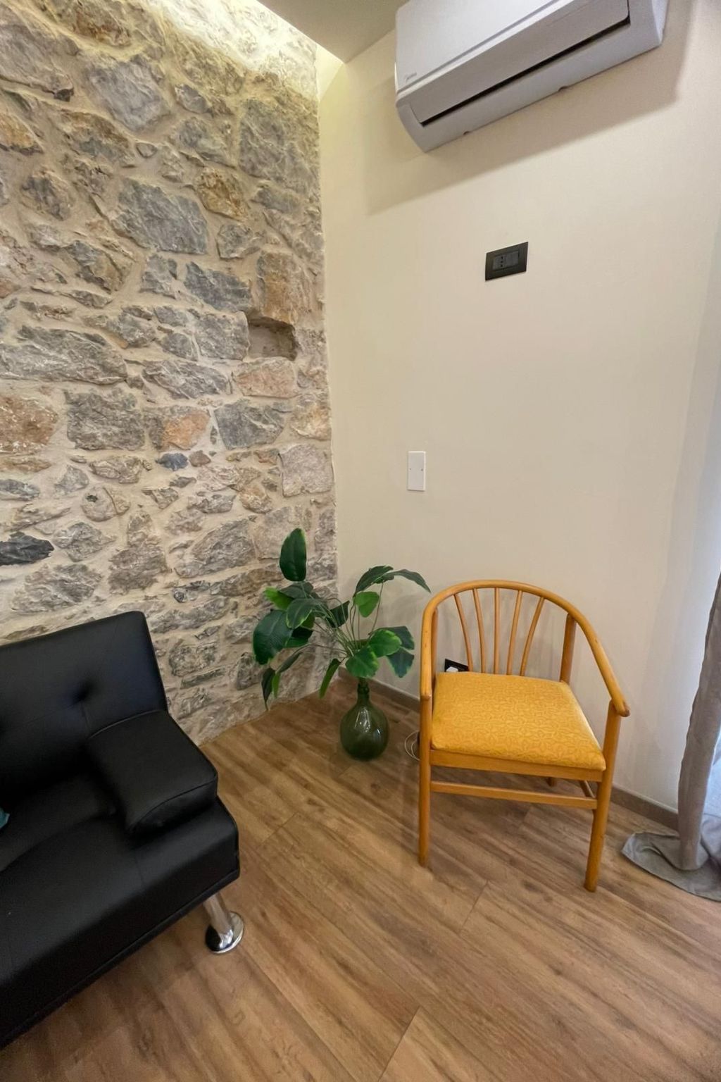 Wohnung 'Irda Style House-Binnen