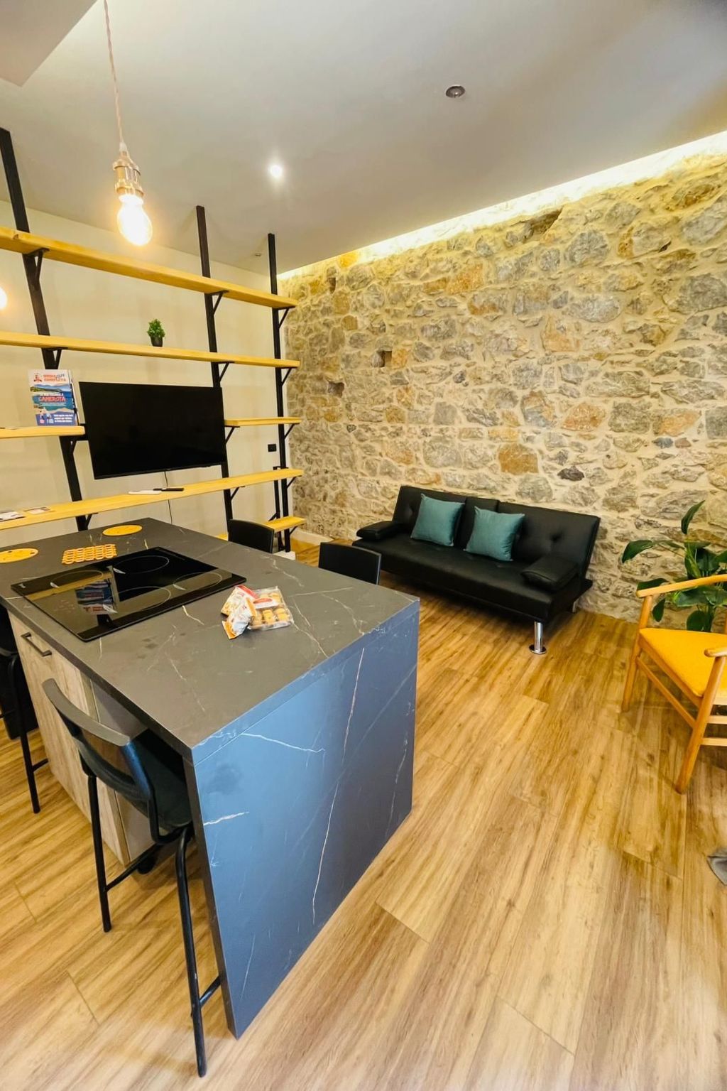 Wohnung 'Irda Style House-Binnen