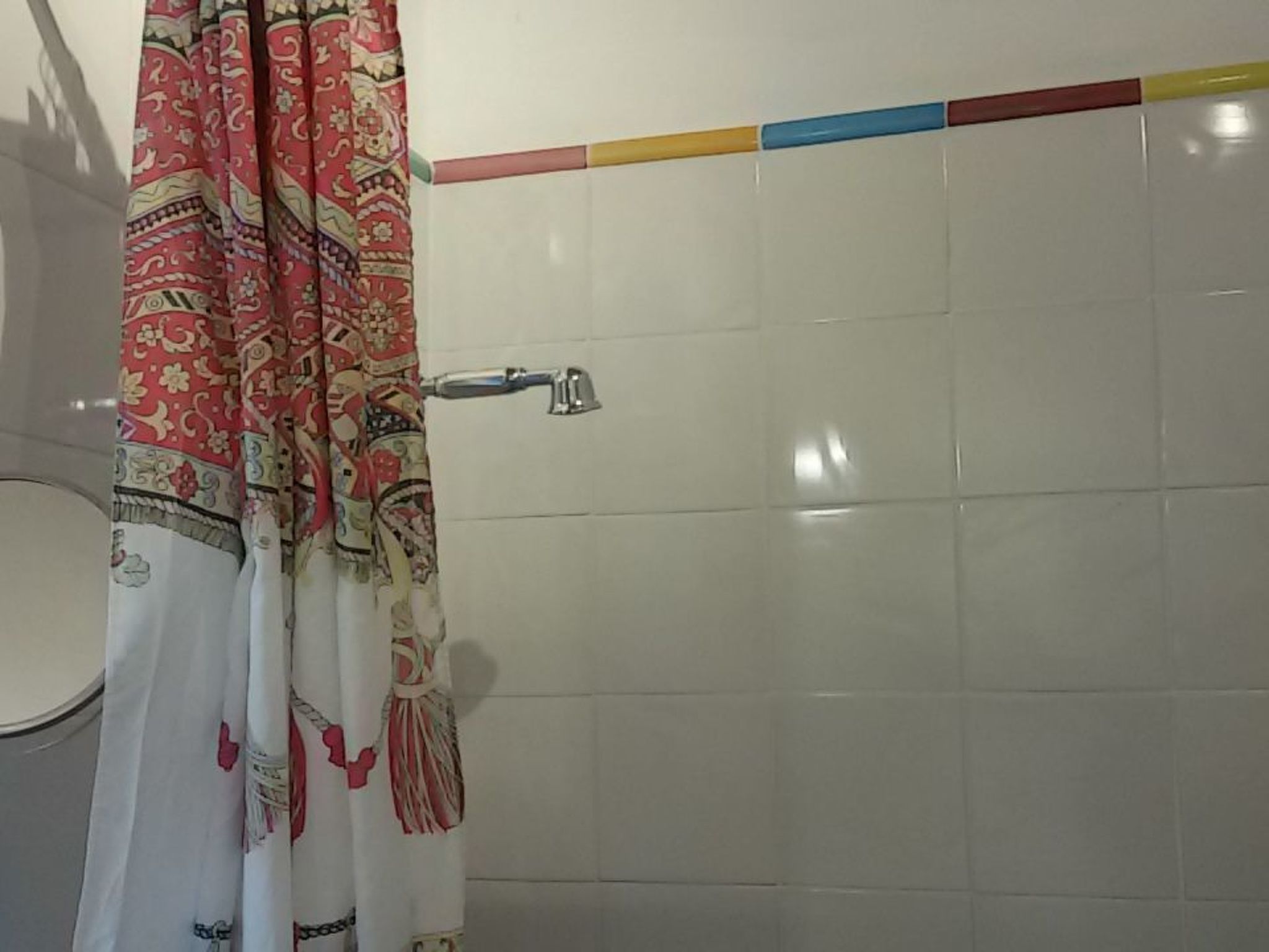 Kleines feines helles Appartment im Gruenen mit Meerblick-Binnen