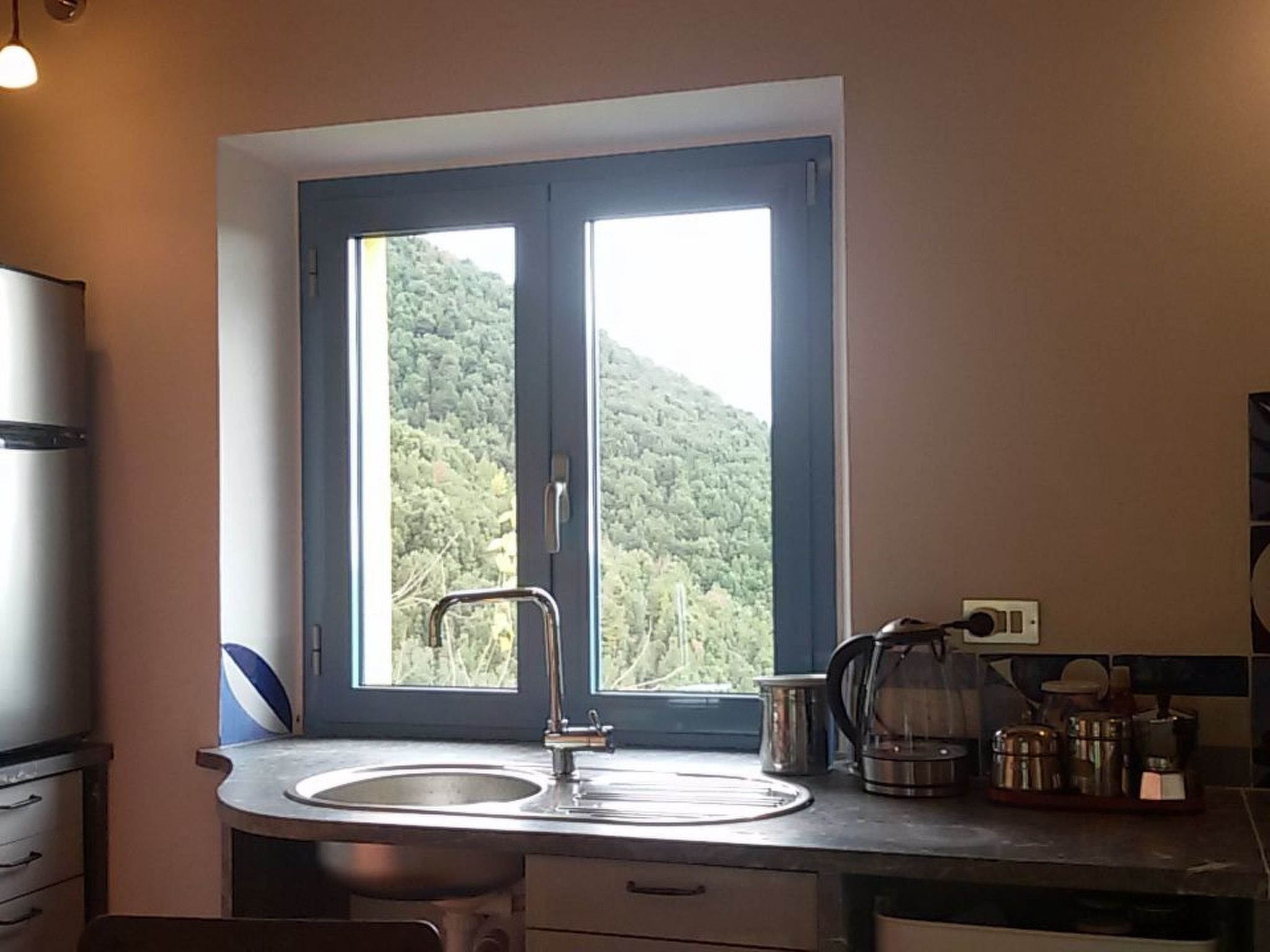 Kleines feines helles Appartment im Gruenen mit Meerblick-Binnen