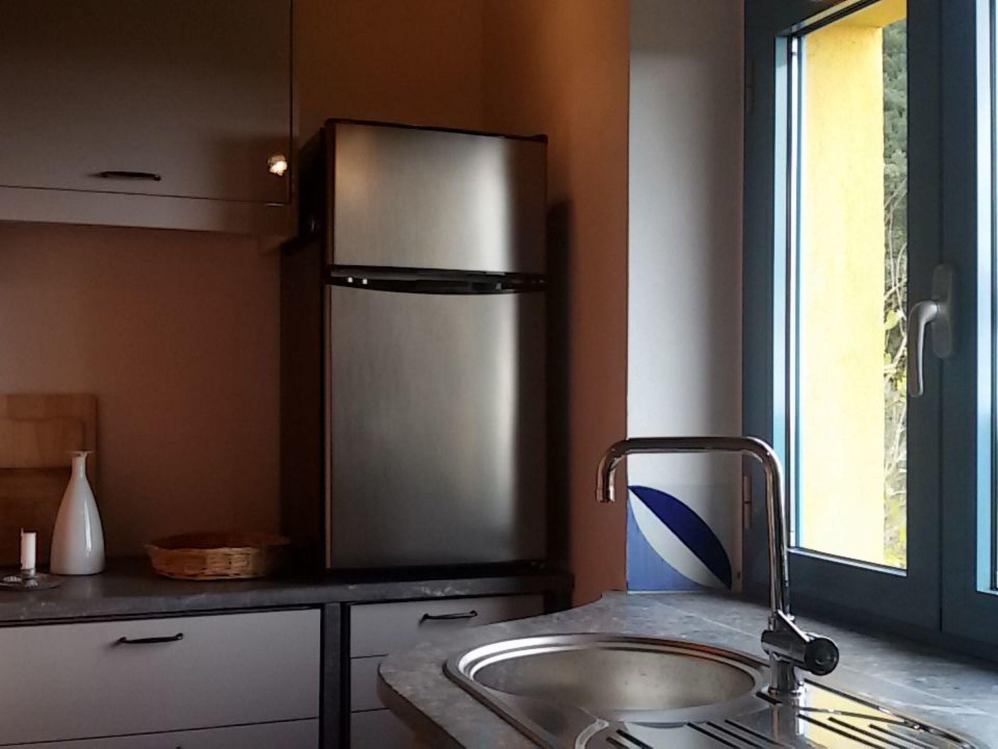 Kleines feines helles Appartment im Gruenen mit Meerblick-Binnen