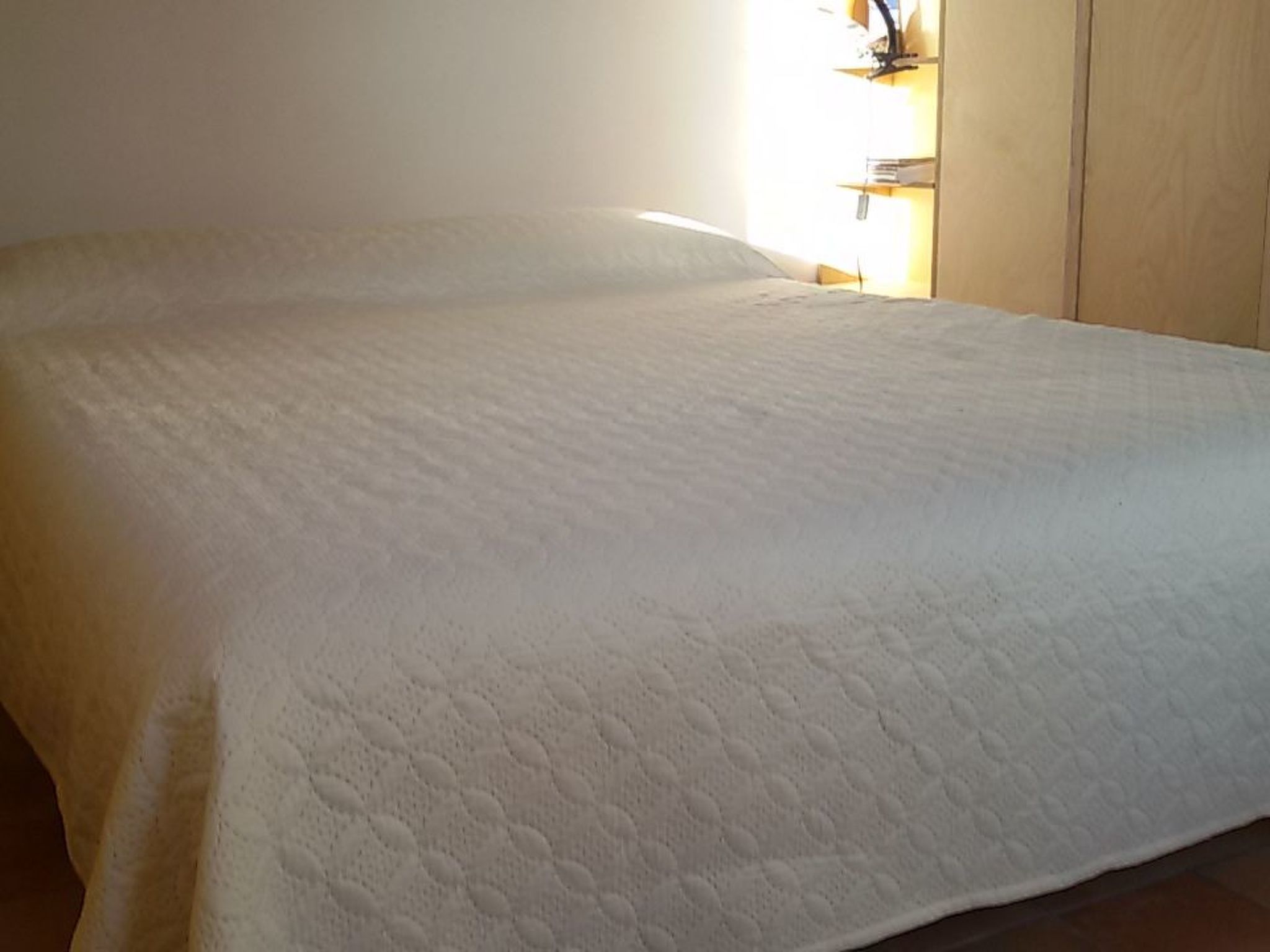 Kleines feines helles Appartment im Gruenen mit Meerblick-Binnen