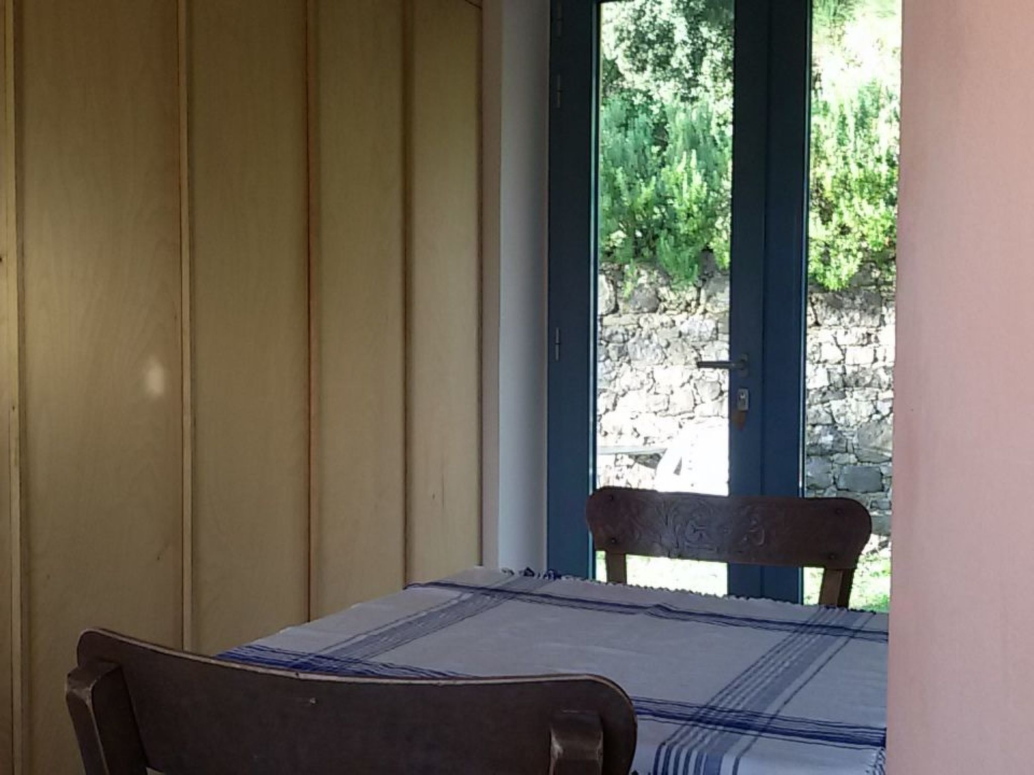 Kleines feines helles Appartment im Gruenen mit Meerblick-Binnen