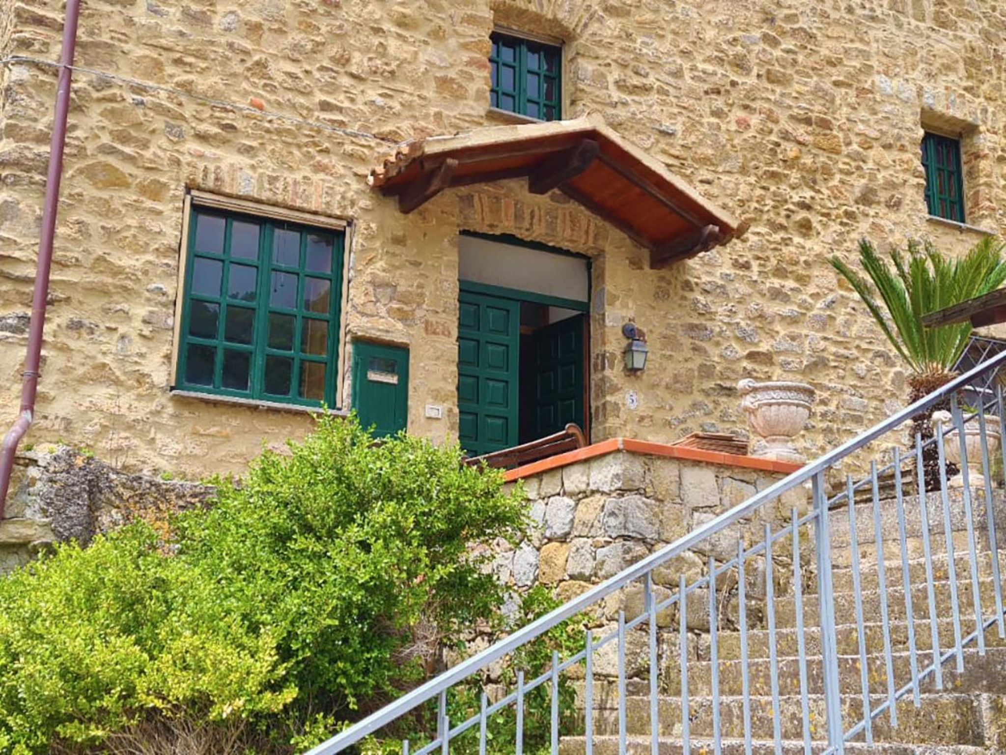 Steinhaus Cilento-Binnen