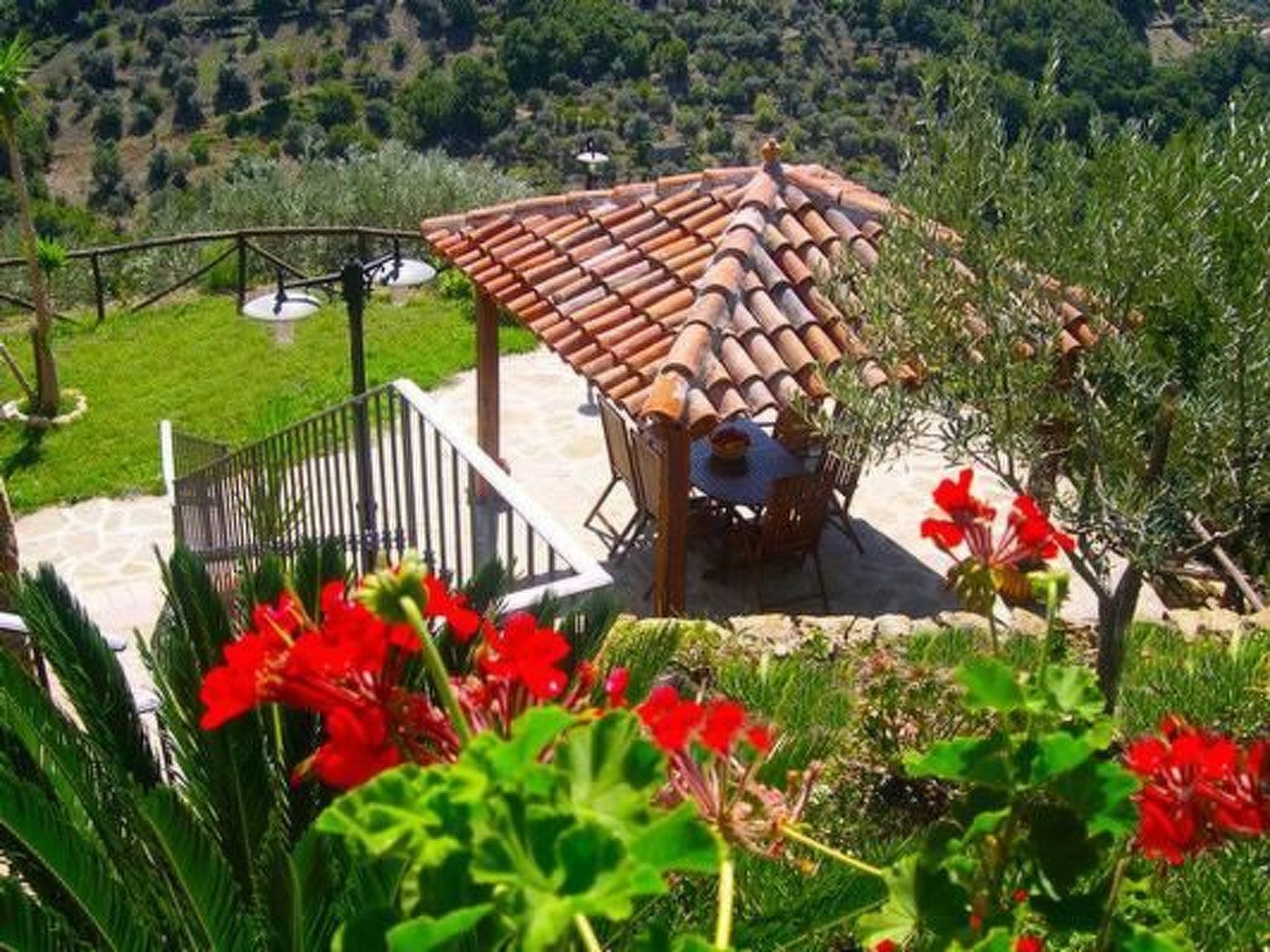 Haus mit privatem Pool und herrlicher Aussicht-Binnen