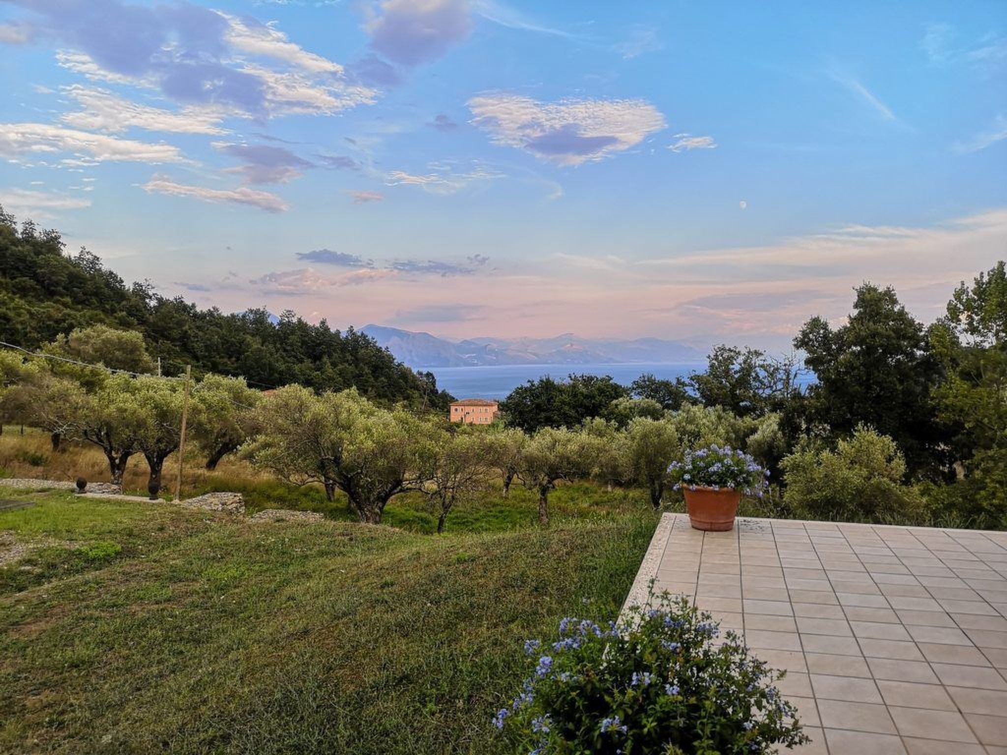 Gästehaus an die Villa angeschlossen-Binnen