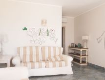 Petrasia Apartment: 80m², 2 Slaapkamers & Zeezicht in Cilento - thumbnail 2
