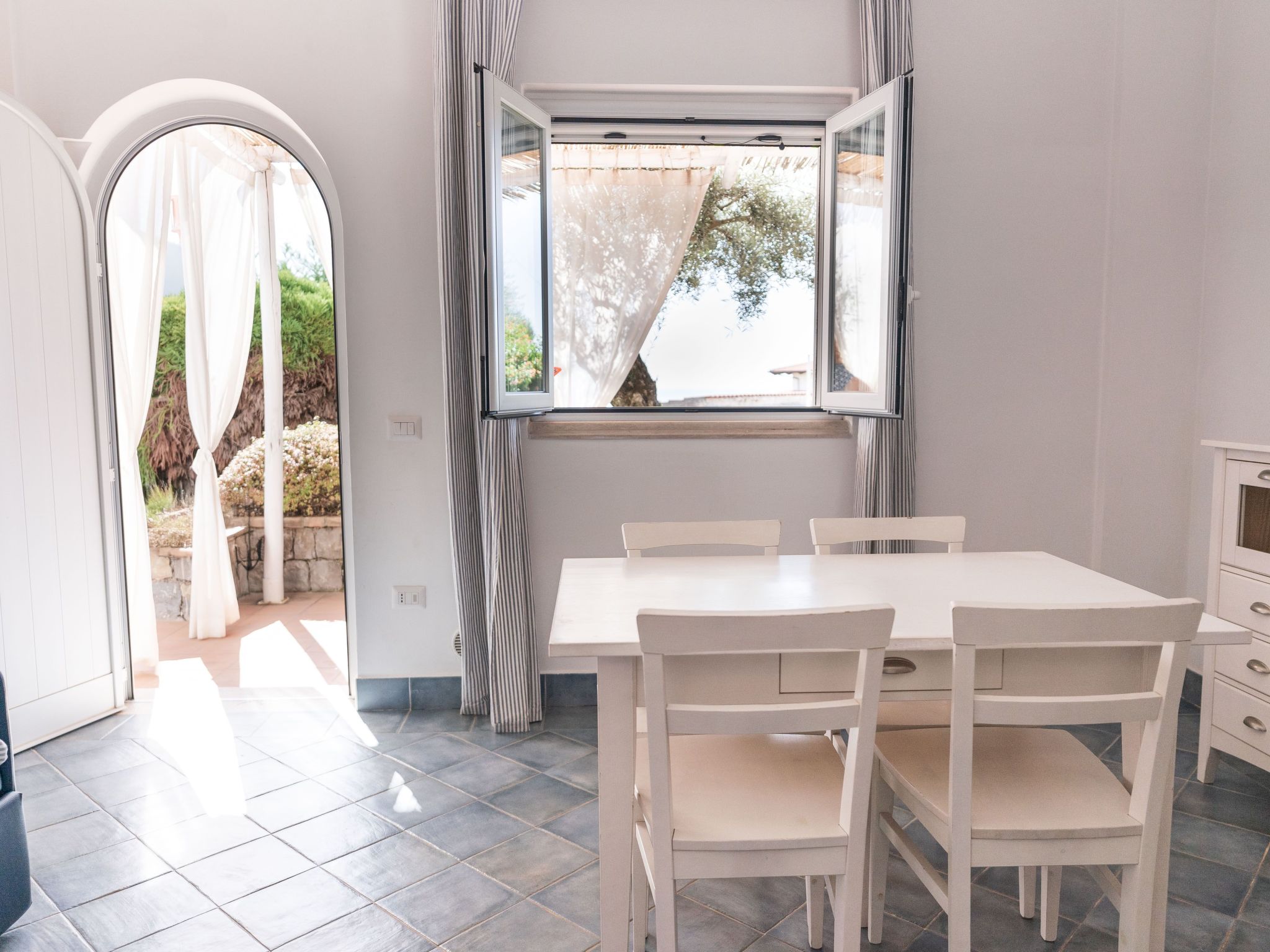 Wohnung Posidonia-Binnen