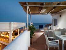 Panoramisch appartement met zeezicht en zwembad in Cilento - thumbnail 2