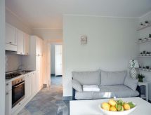 Panoramisch appartement met zeezicht en zwembad in Cilento - thumbnail 5