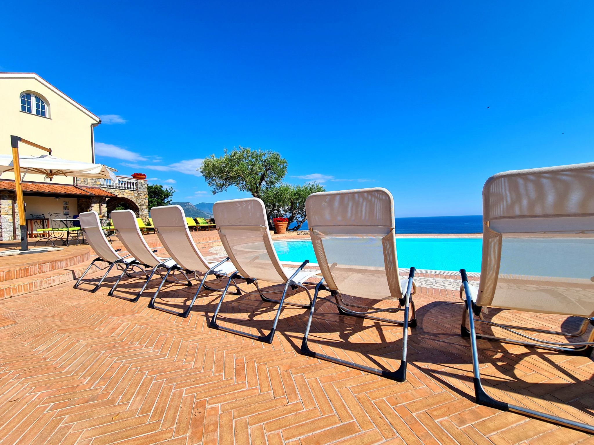 Traumvilla mit Panoramapool-Binnen