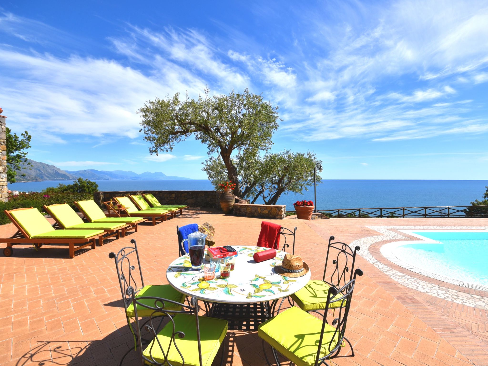 Traumvilla mit Panoramapool-Binnen