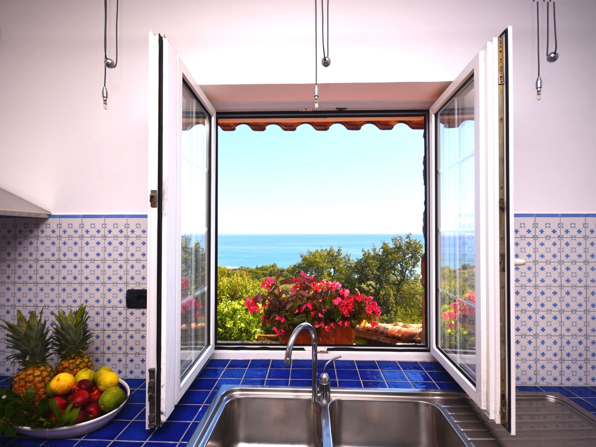 Traumvilla mit Panoramapool-Binnen