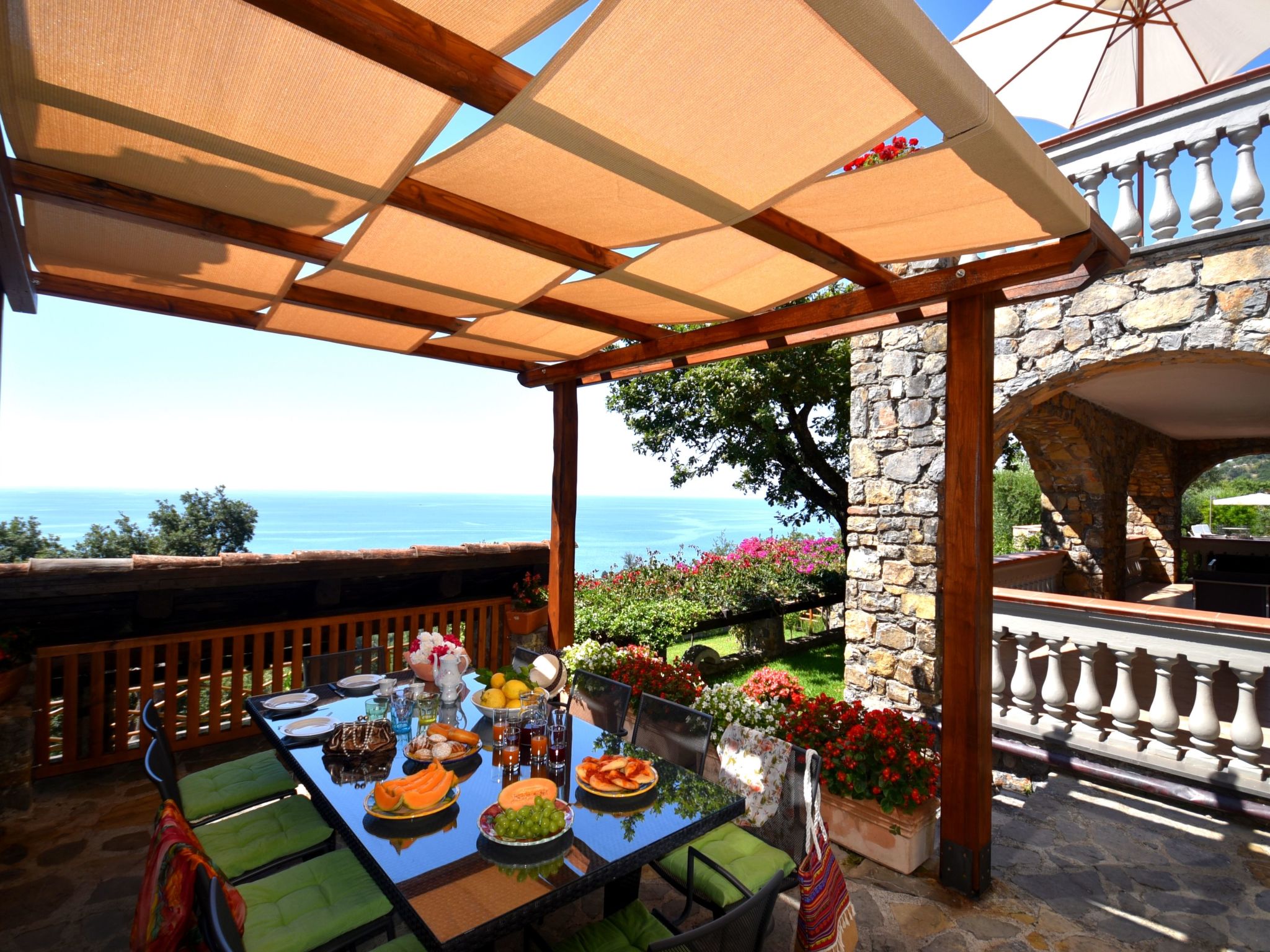 Traumvilla mit Panoramapool-Binnen