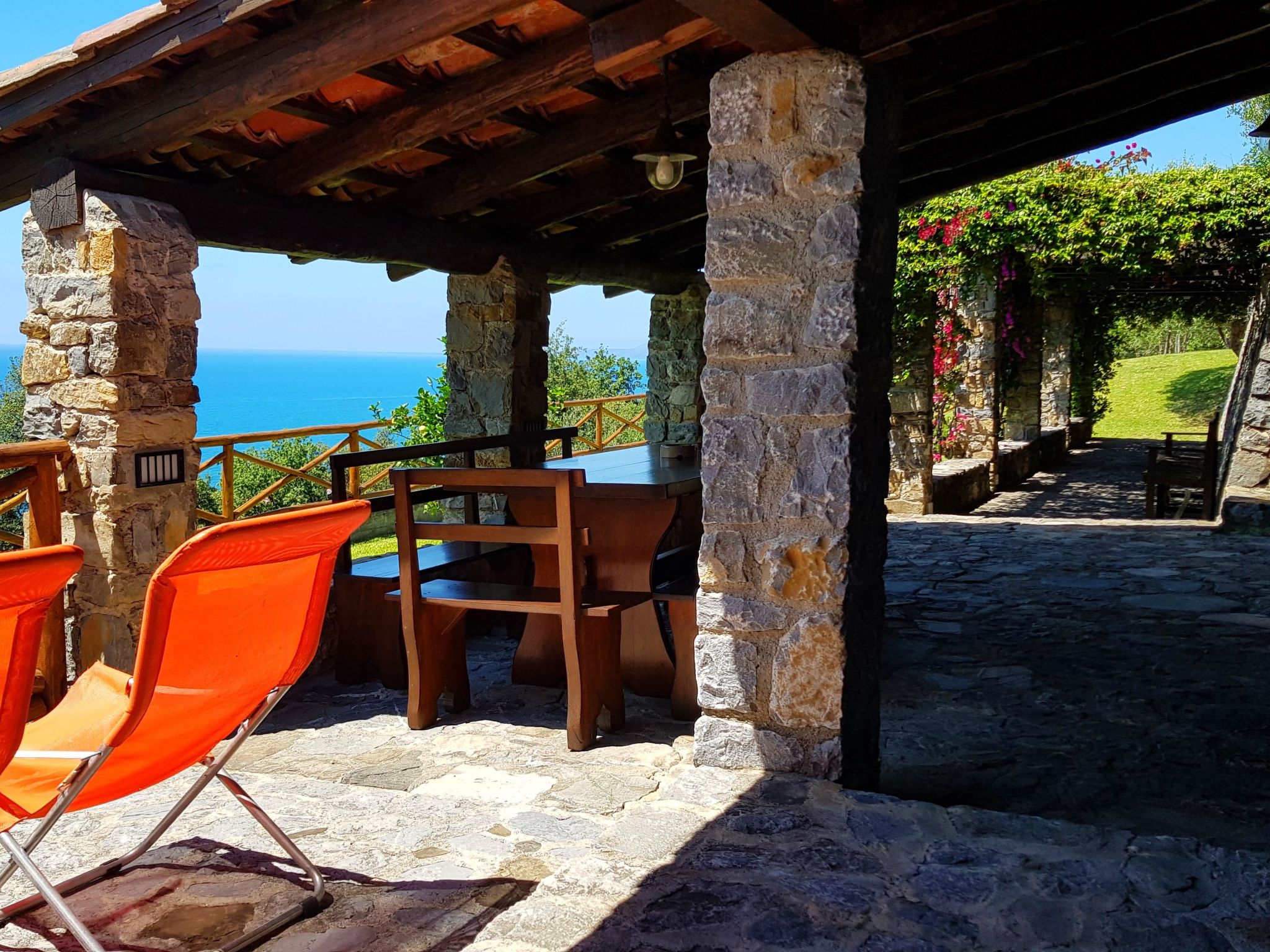 Traumvilla mit Panoramapool-Binnen