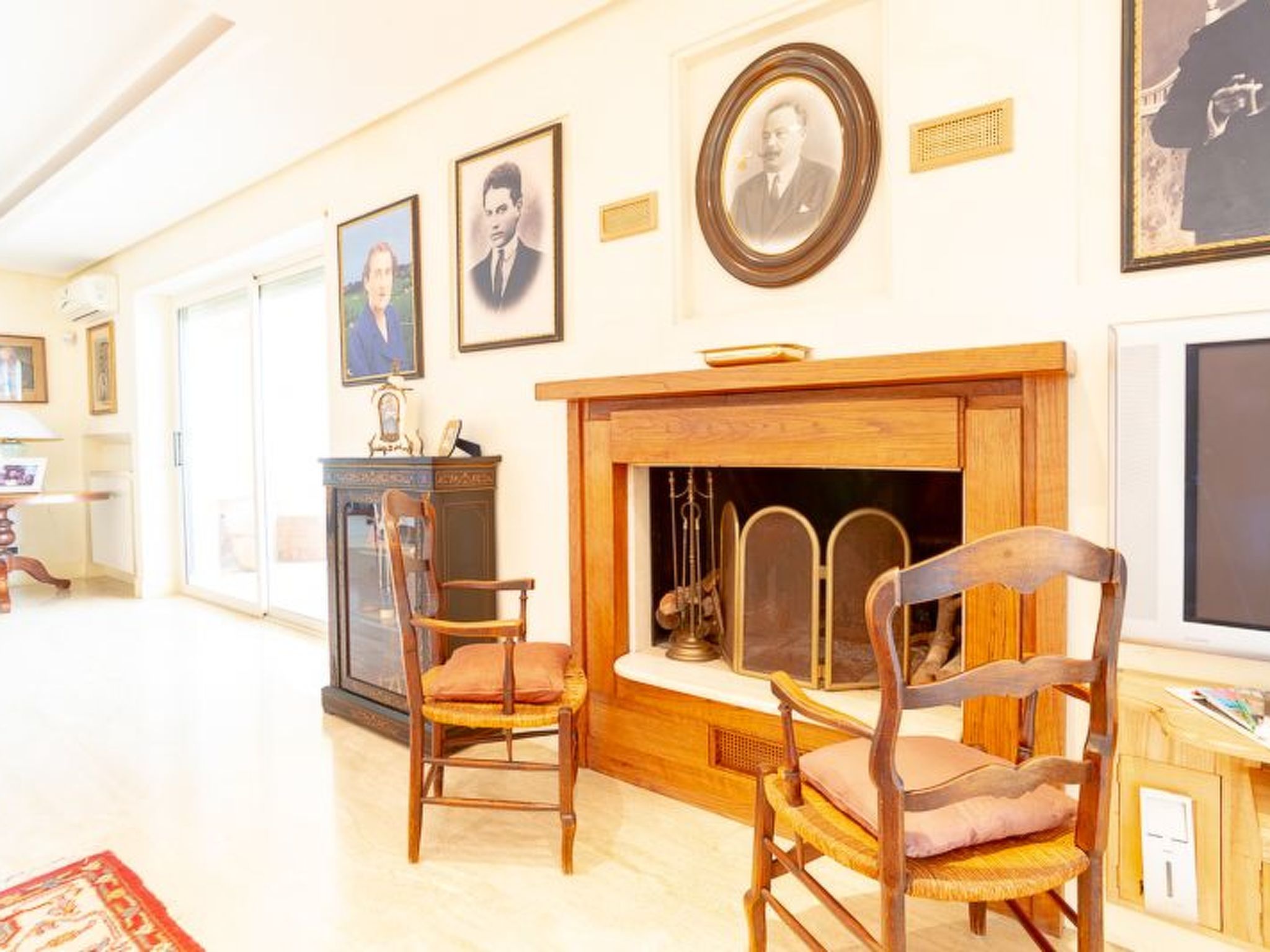 Ferienvilla mit Wasserblick-Binnen