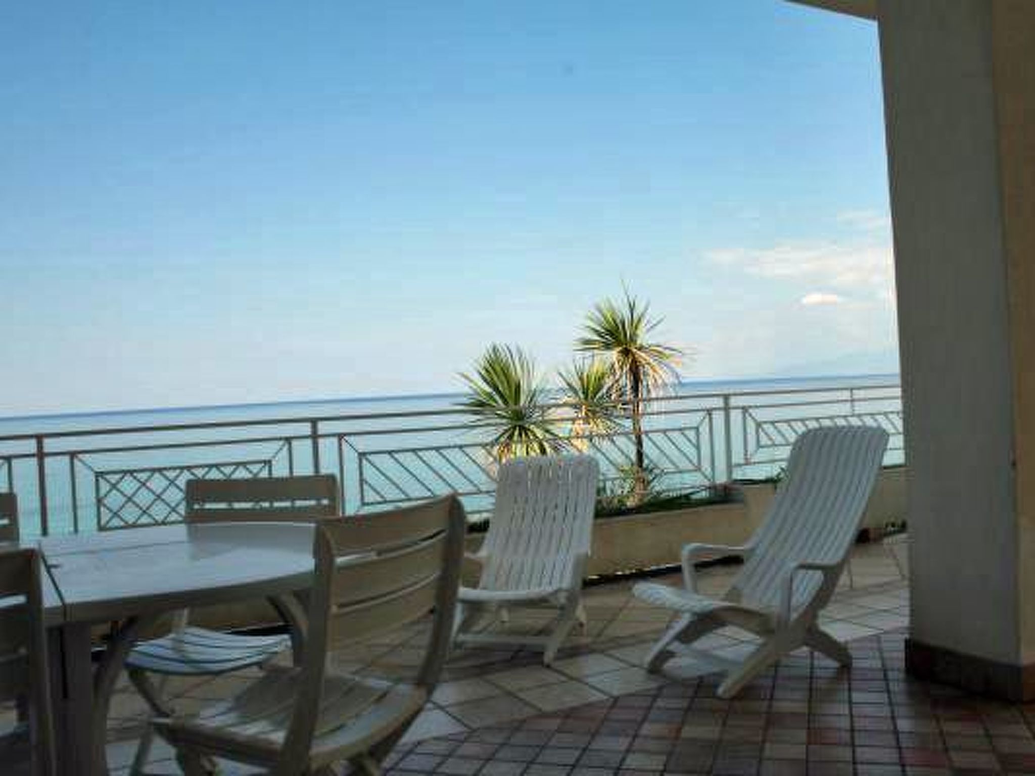 'Laura-Image-tags.info