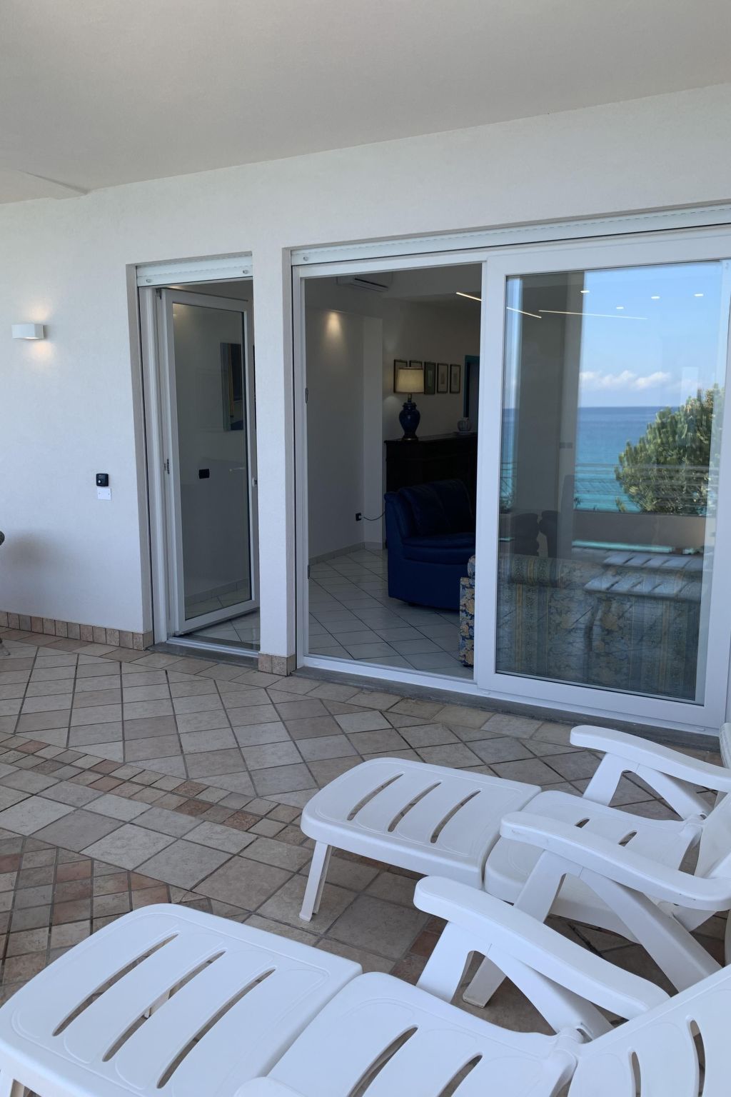 'Laura-Image-tags.info