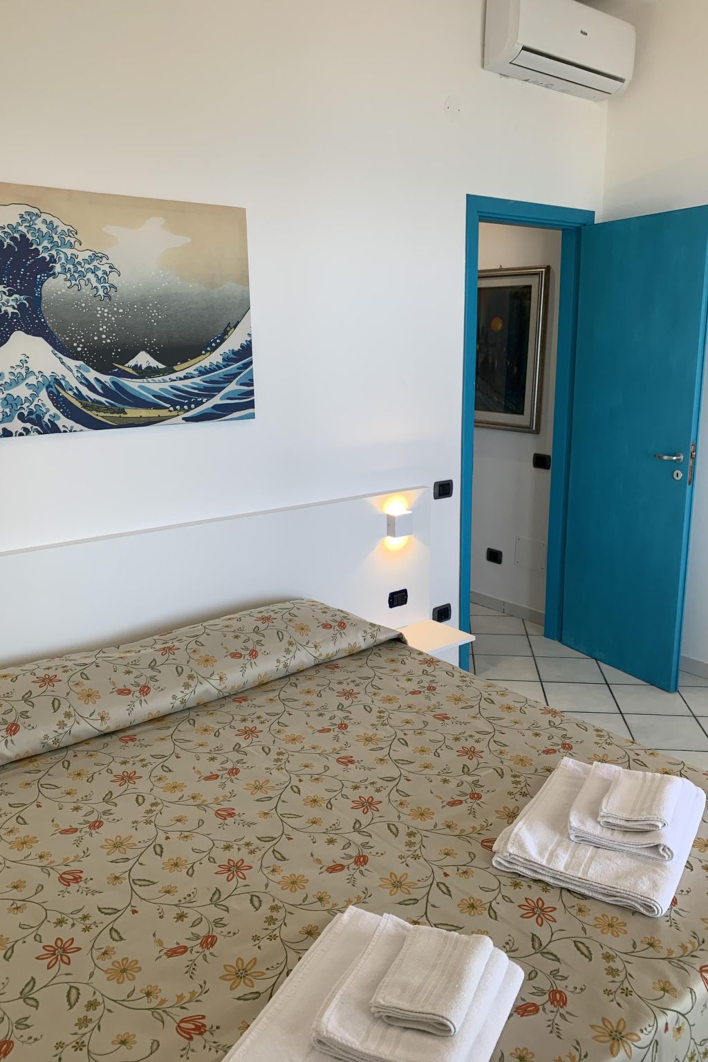 'Laura-Image-tags.info