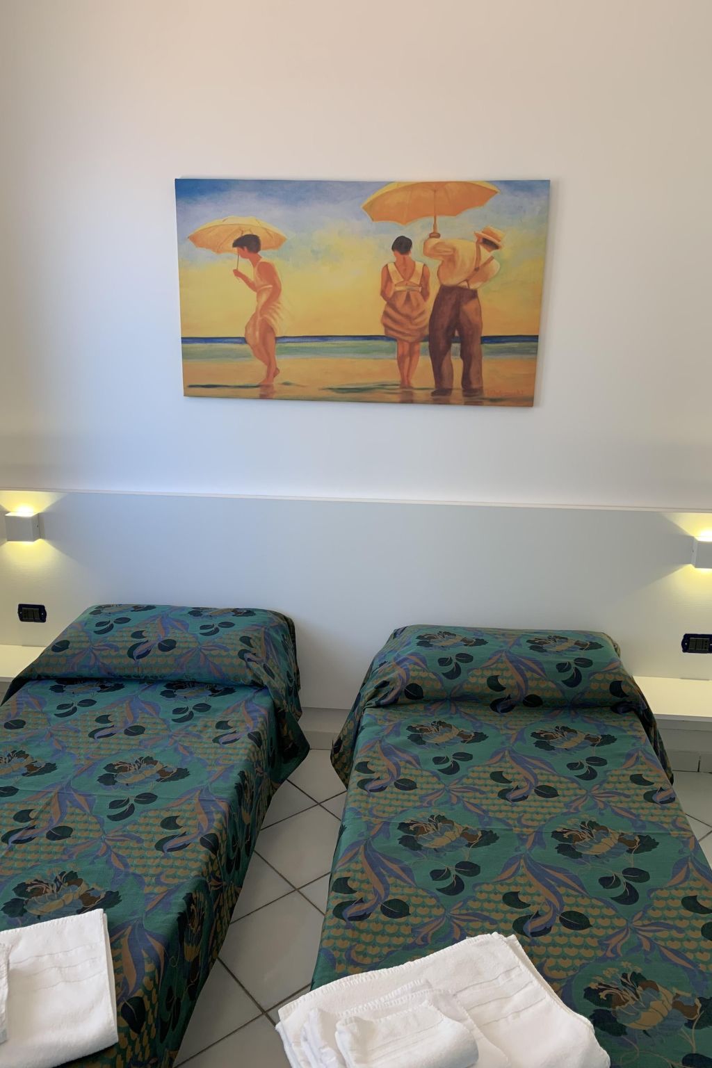 'Laura-Image-tags.info